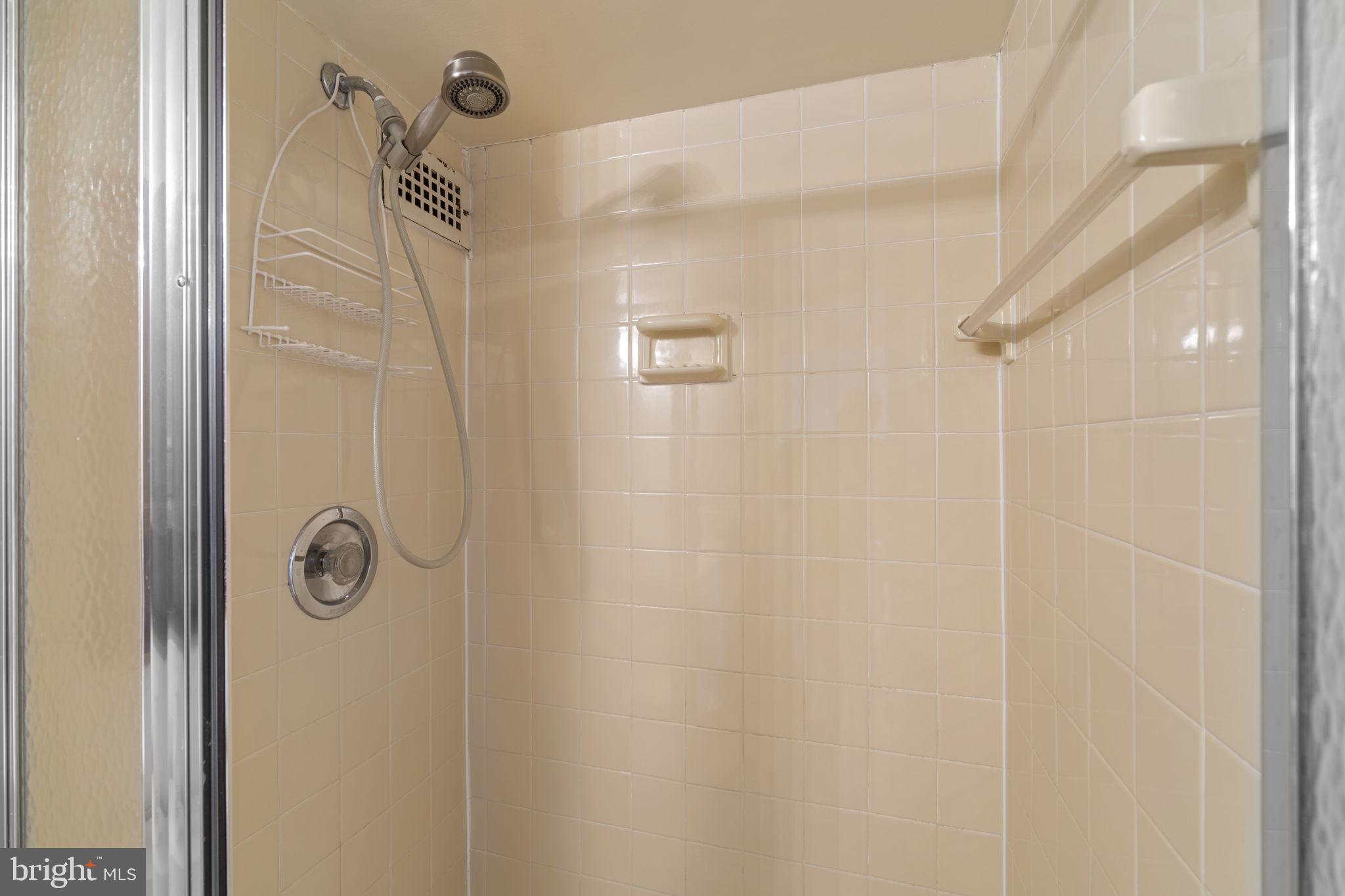 THE KENWOOD - Residential