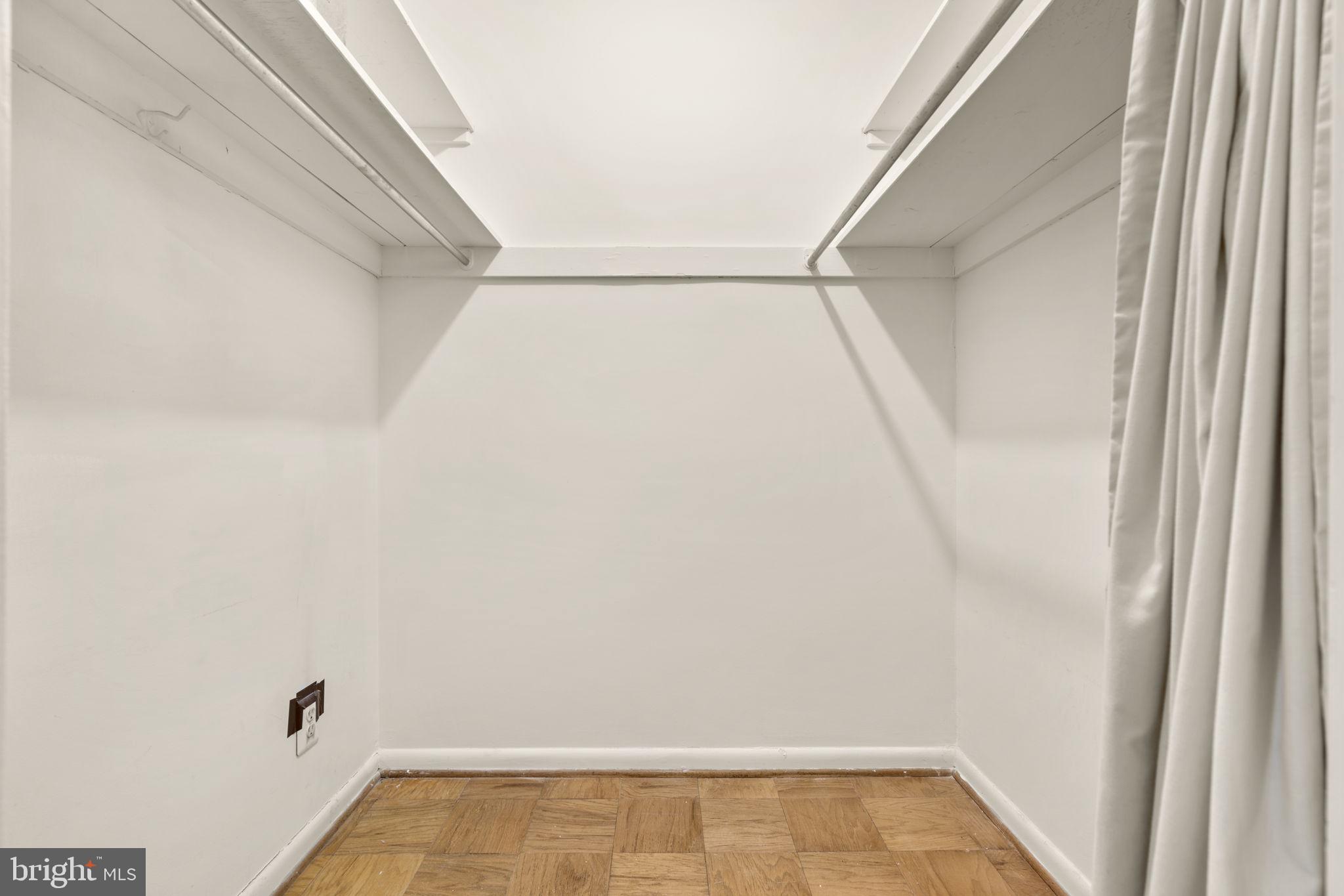 THE KENWOOD - Residential