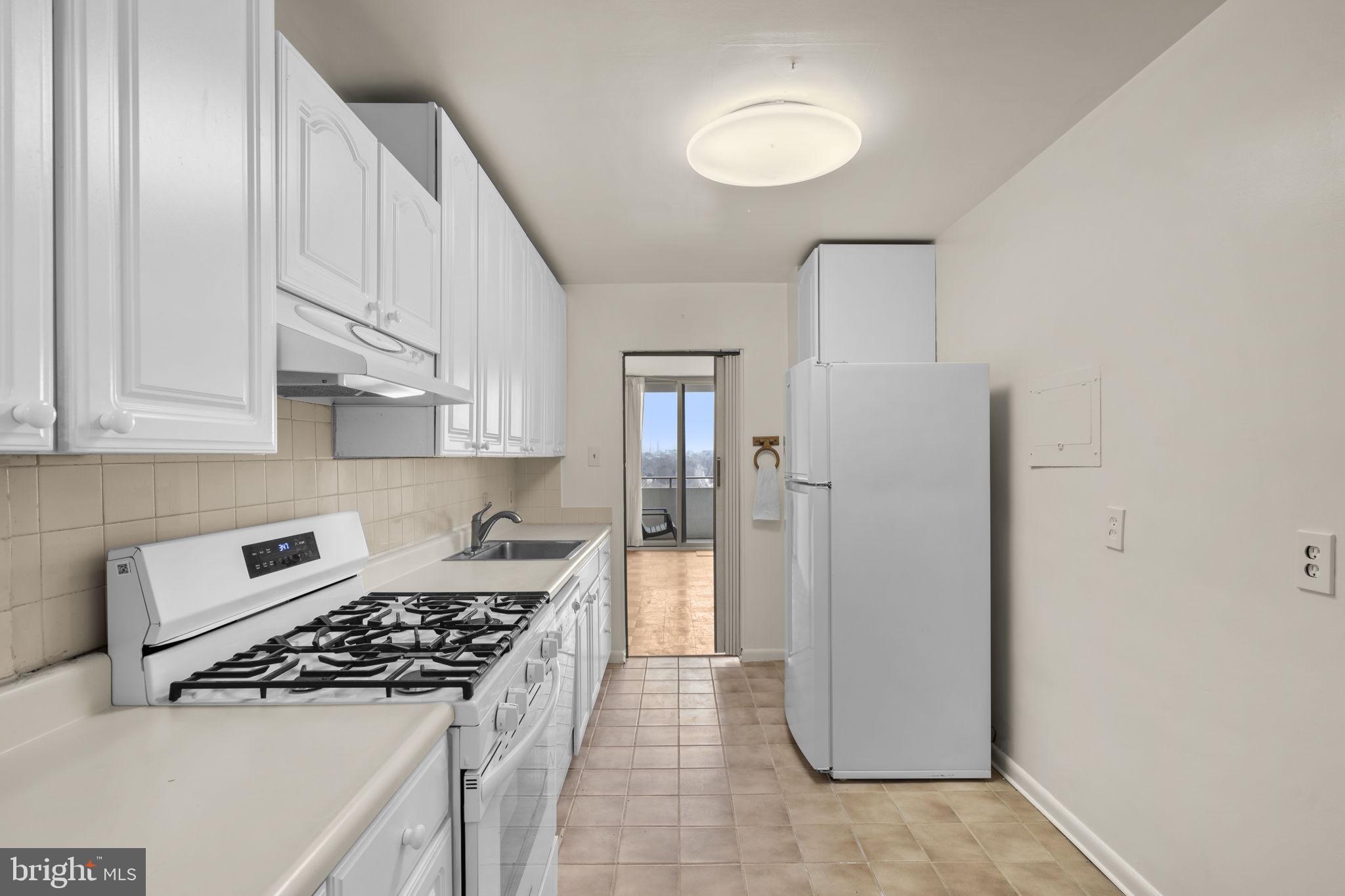 THE KENWOOD - Residential