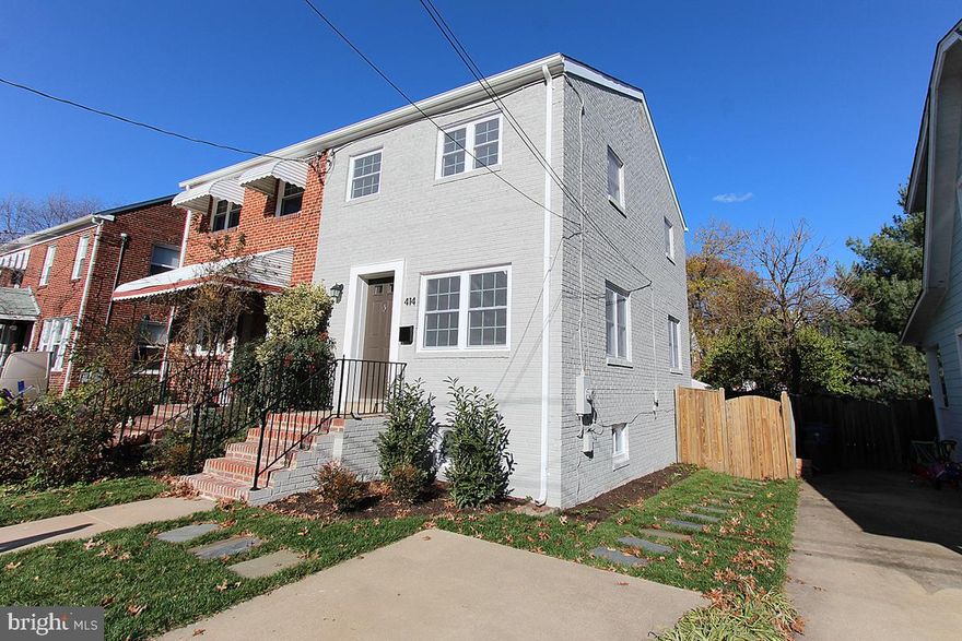 Fanastic Value!  This beautiful Del Ray end unit townhome is conveniently located to blue and yellow line metro, blocks to the shops along "The Avenue", and so close to Old Town Alexandria!  Enjoy three finished levels, hardwood floors, high-end stainless appliances, granite counters, energy efficient windows/doors, and its private fully-fenced yard and off street parking! Brand new washer/dryer! This delightful end-unit townhouse offers a perfect blend of modern comfort and classic appeal. With two spacious bedrooms and two full bathrooms, this residence is ideal for those looking to enjoy a cozy yet functional living space.

As you step inside, you'll be greeted by an inviting living area that flows seamlessly into the dining space, creating an open and airy atmosphere perfect for both relaxation and entertaining. The kitchen is designed for efficiency, boasting ample storage and counter space, ready for your culinary adventures. Features included granite counters, a huge kitchen island, and a door leading to the decks, perfect for entertaining. 

Upstairs, you'll find two generously sized bedrooms, each providing a tranquil retreat from the hustle and bustle of daily life. The bathrooms are thoughtfully designed, ensuring comfort and convenience with tasteful finishes. The area downstairs is another living space and has a large laundry and walk up exit to the fully-fenced backyard. 

One of the standout features of this property is the included parking, offering the ease and security of having your vehicle steps away from your front door. The outdoor space offers opportunities for gardening or simply unwinding with a good book on a pleasant day.

Located in a vibrant community, this townhouse is just moments away from local shops, dining, and entertainment options, ensuring you have everything you need within reach. Don't miss your chance to make 414 E Custis Ave your new home. Experience the unique charm and vibrant lifestyle that Del Ray has to offer.  Easy access to metro, Old Town, and all the major arteries of travel.  Location, location!