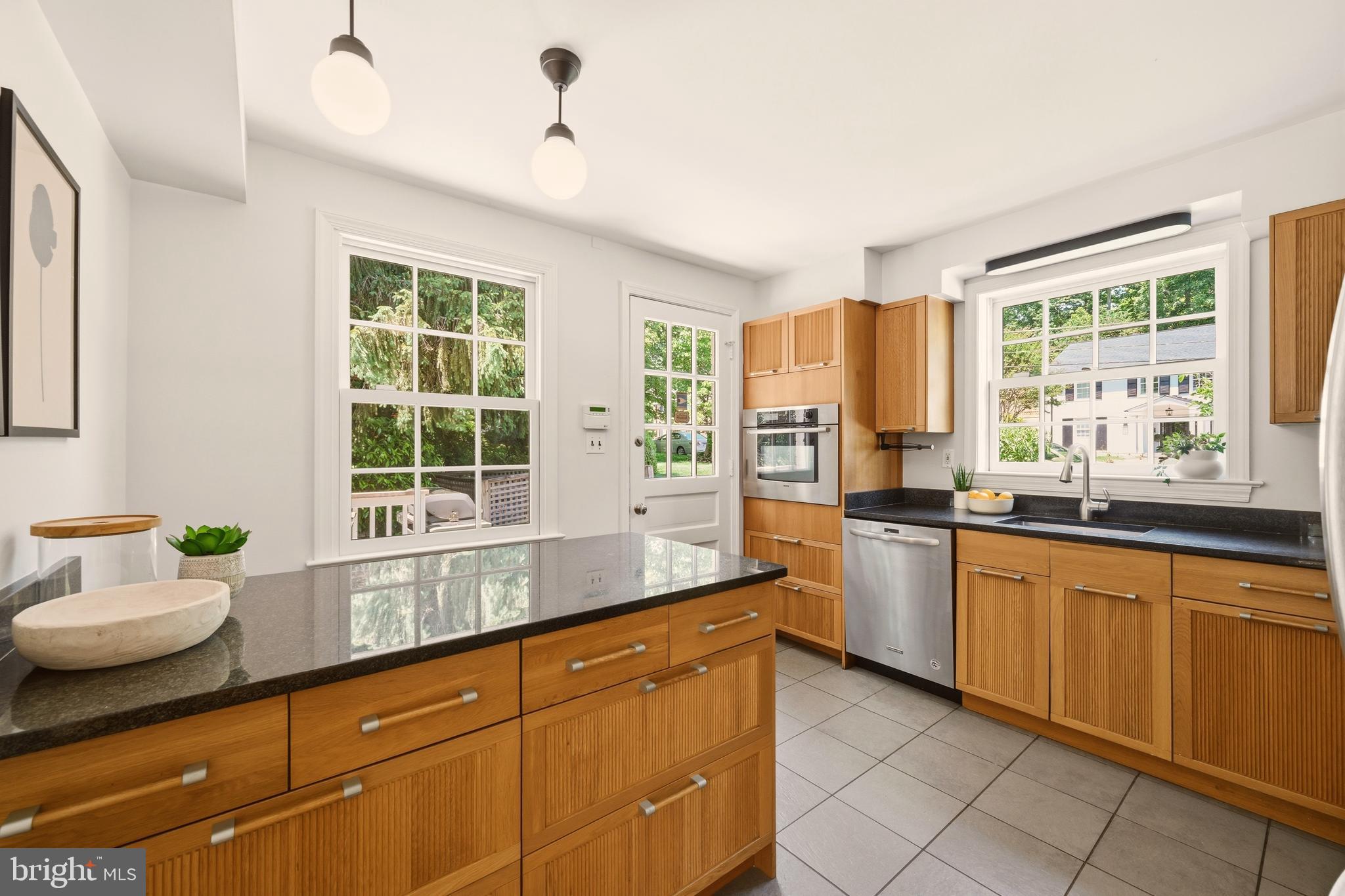 MARY KNOLLS - Residential