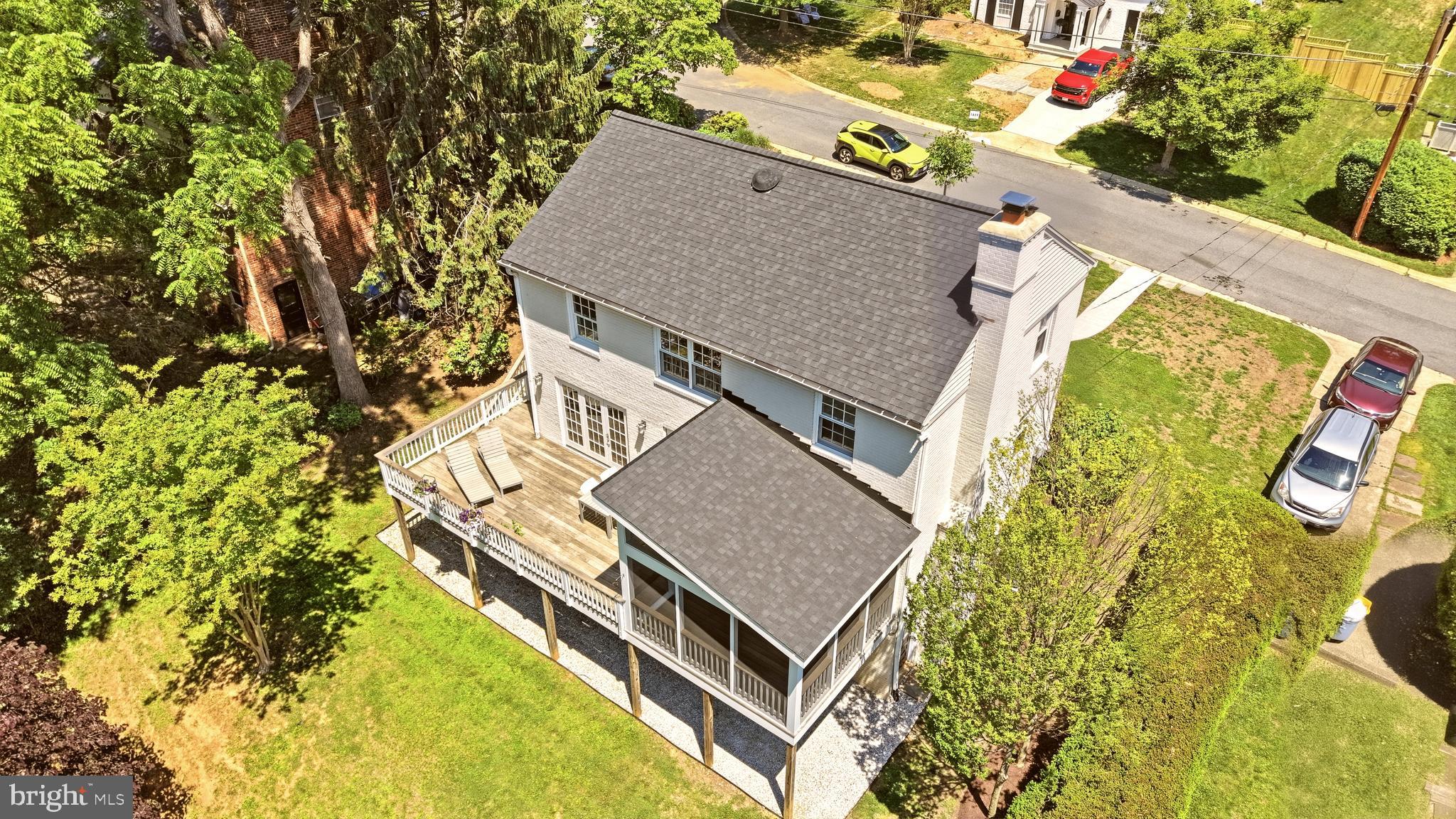 MARY KNOLLS - Residential