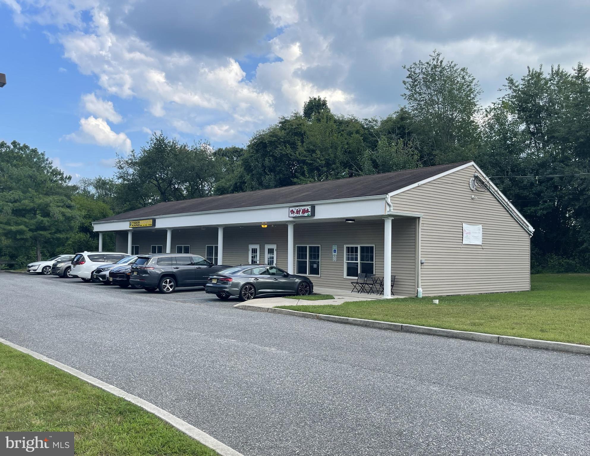 975 BRIDGETON PIKE
