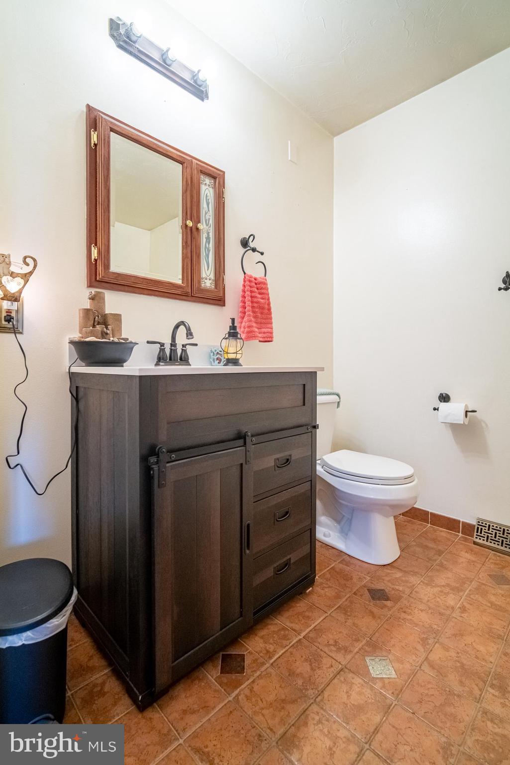 WINDSOR TWP - Residential