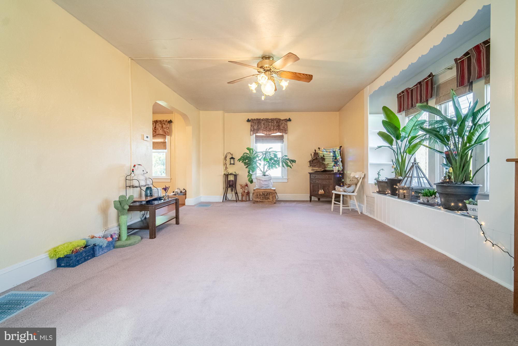 WINDSOR TWP - Residential