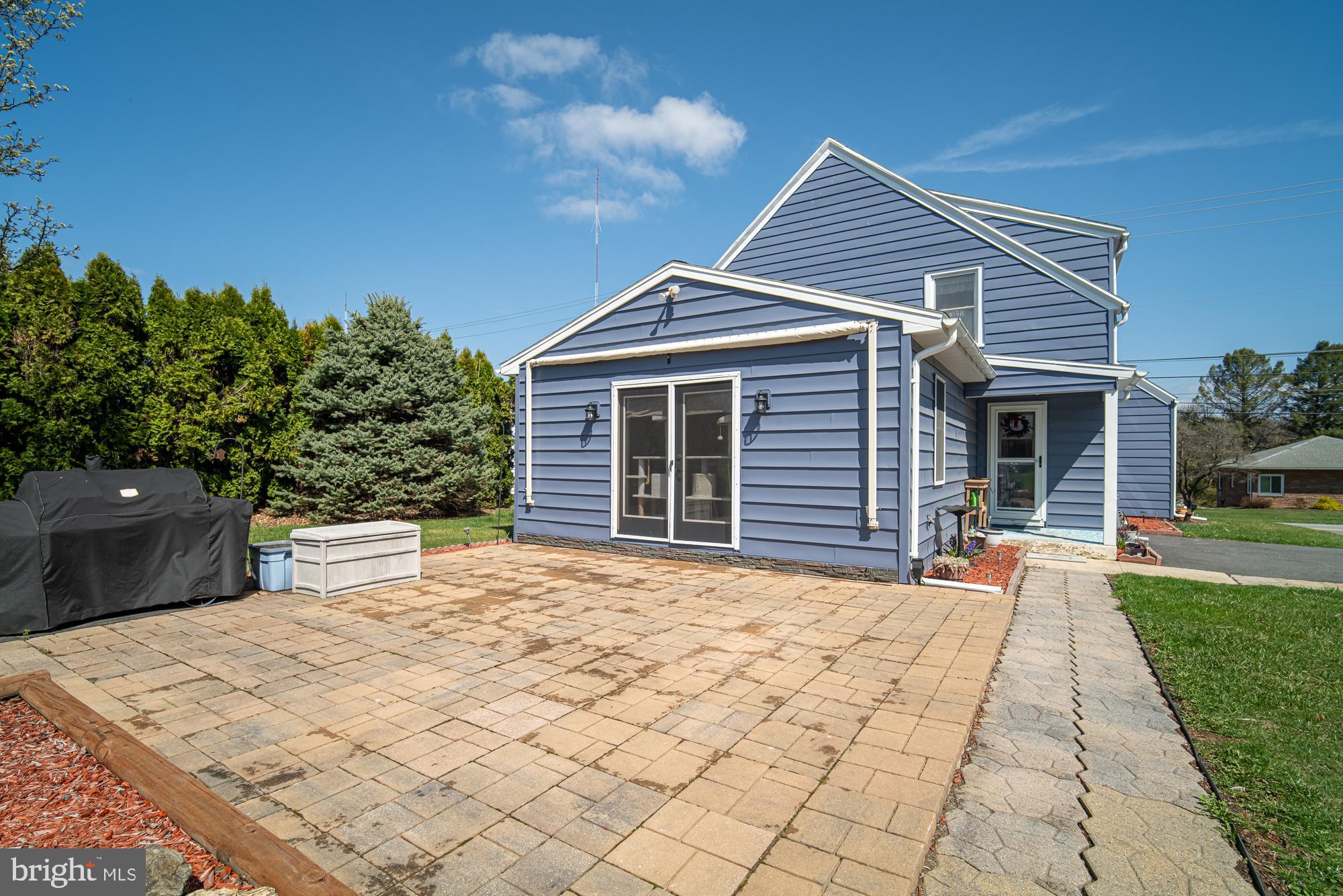 WINDSOR TWP - Residential