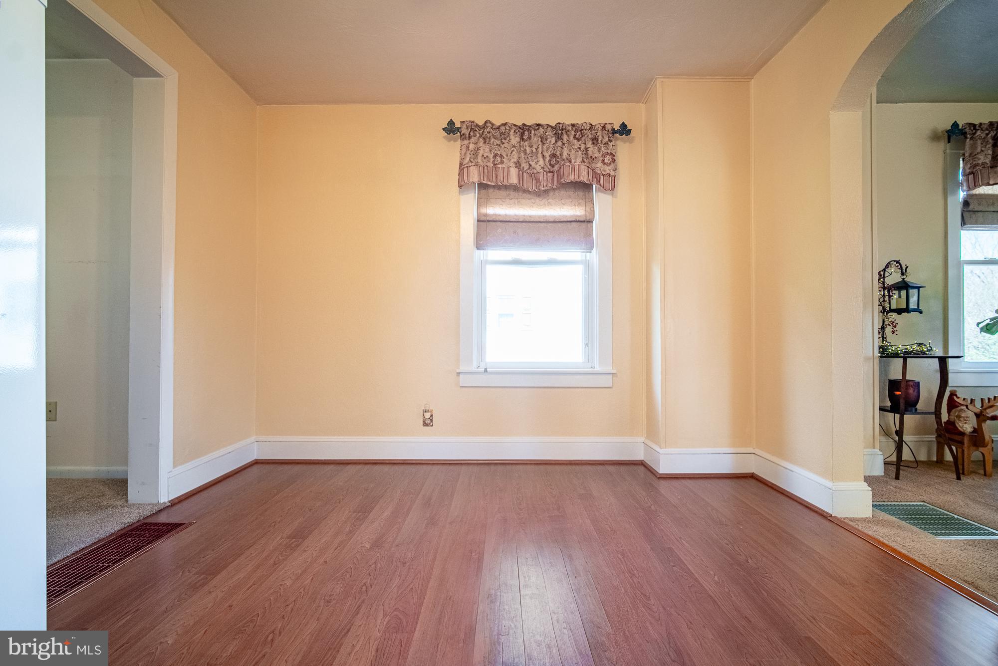 WINDSOR TWP - Residential