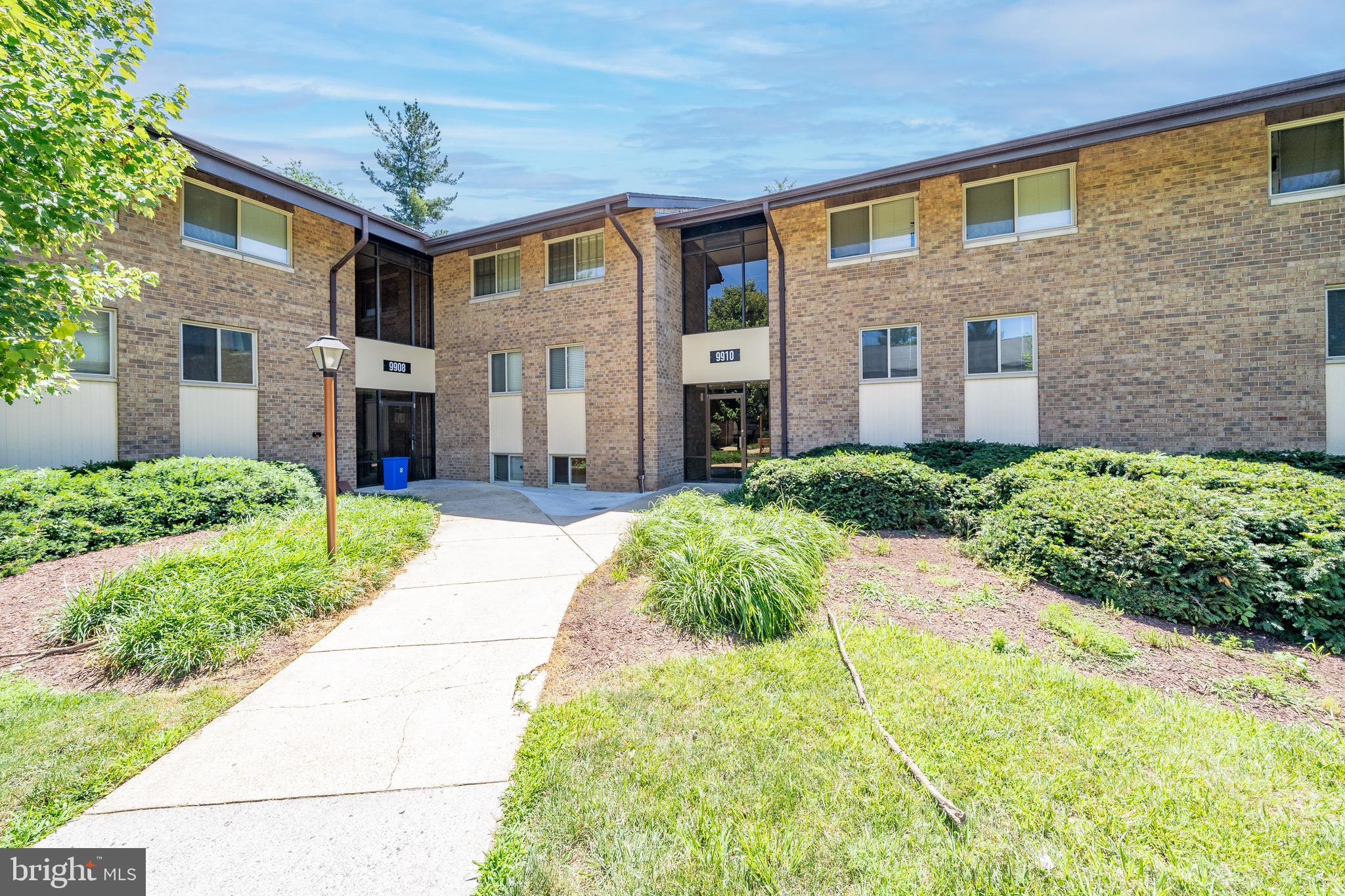 9910 WALKER HOUSE ROAD 9910-4