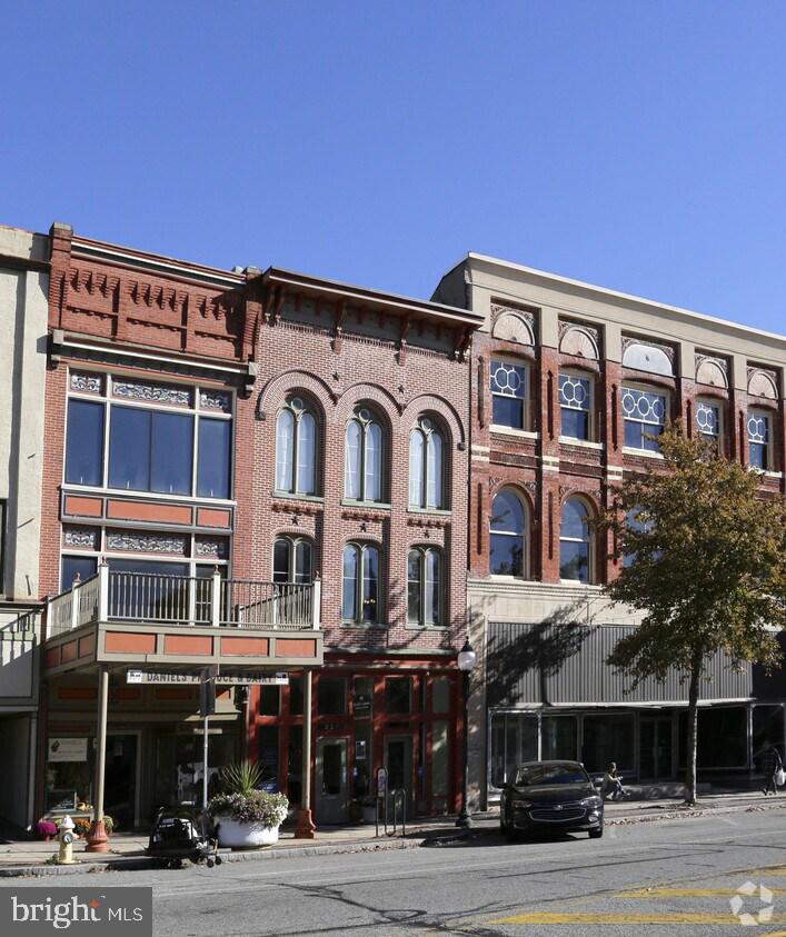 221 E HIGH STREET