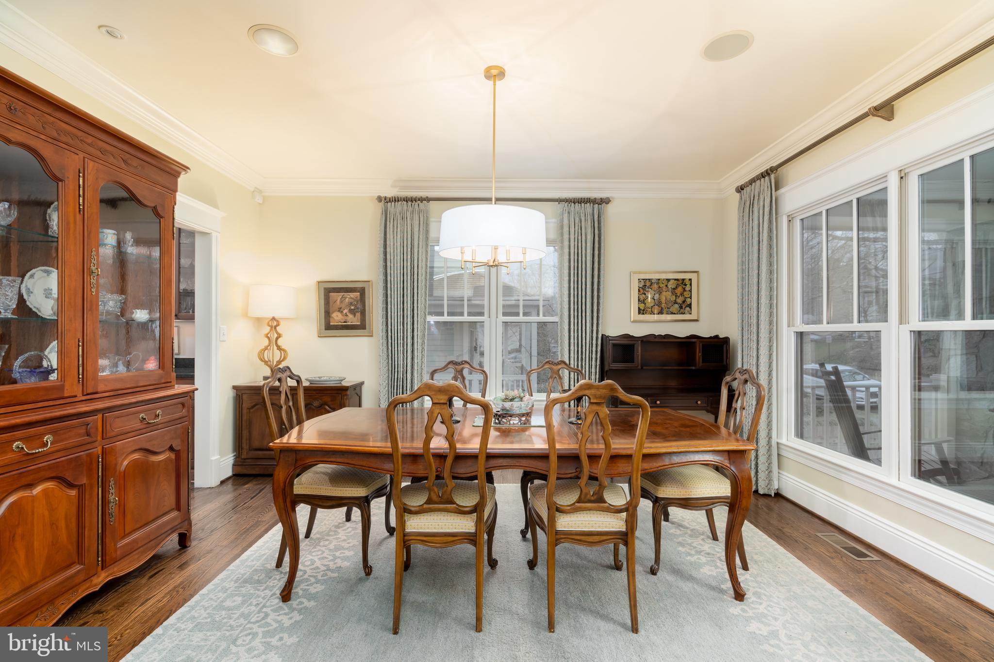 WAVERLY HILLS - Residential