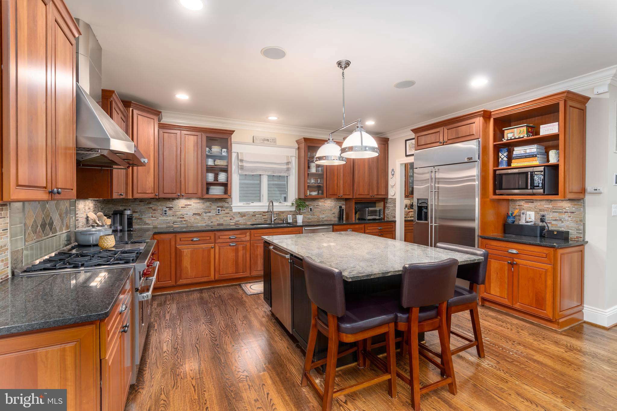 WAVERLY HILLS - Residential