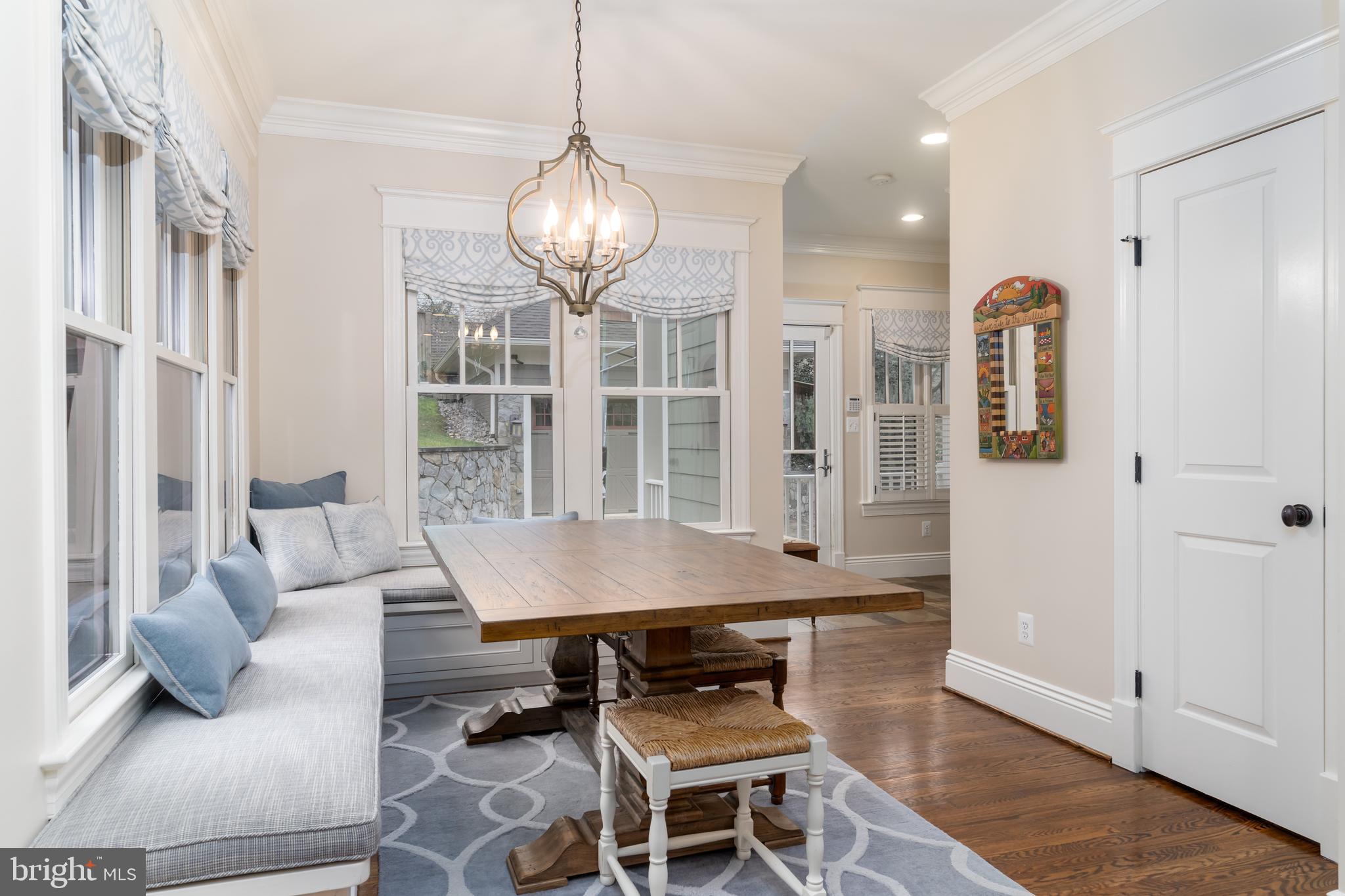 WAVERLY HILLS - Residential