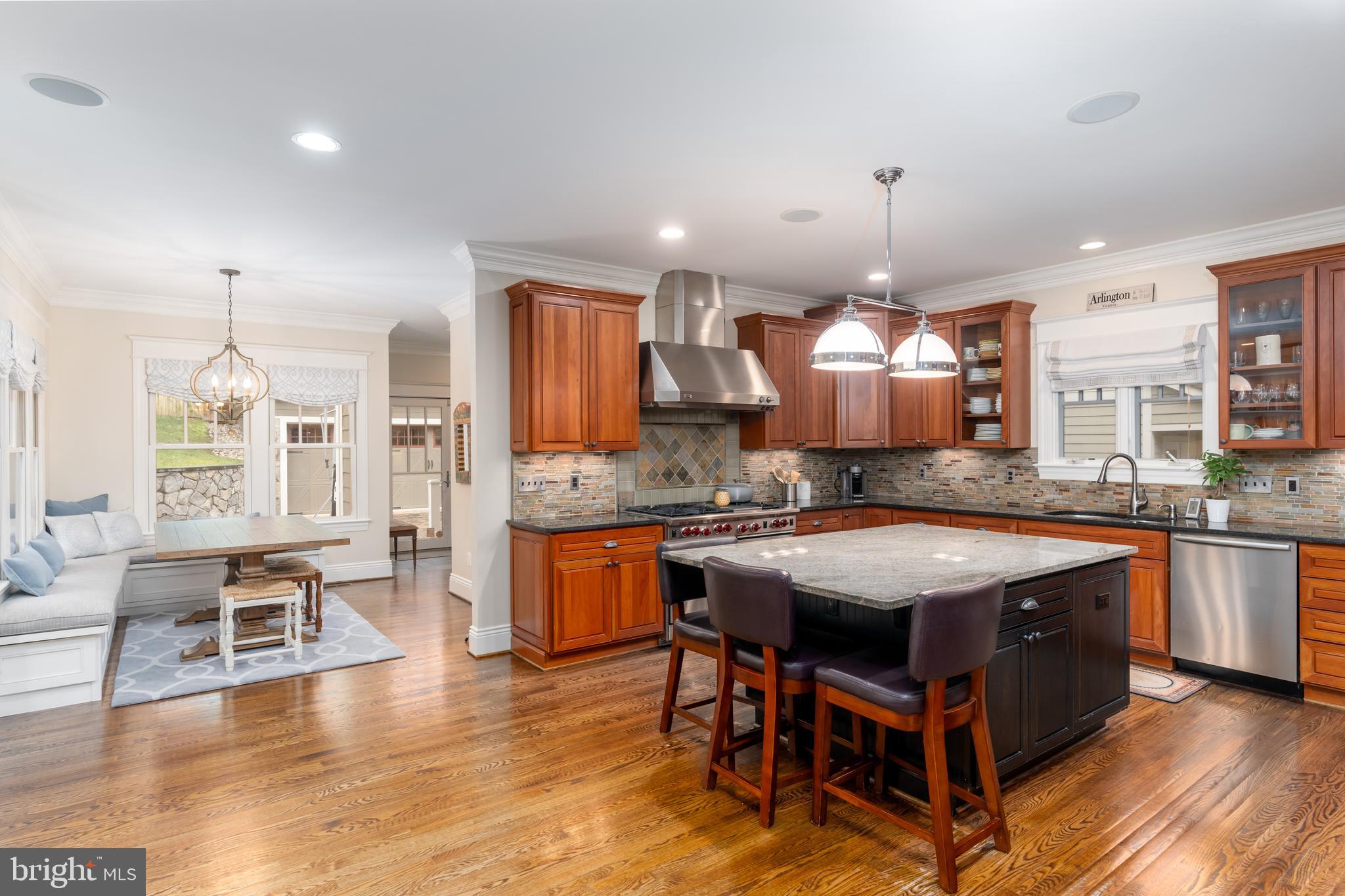 WAVERLY HILLS - Residential