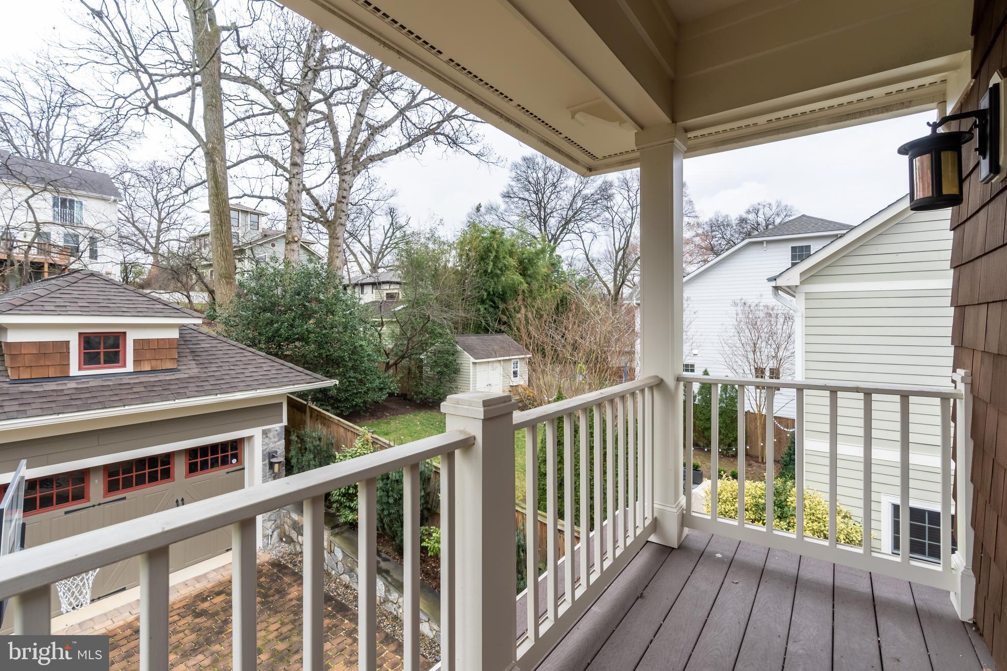 WAVERLY HILLS - Residential