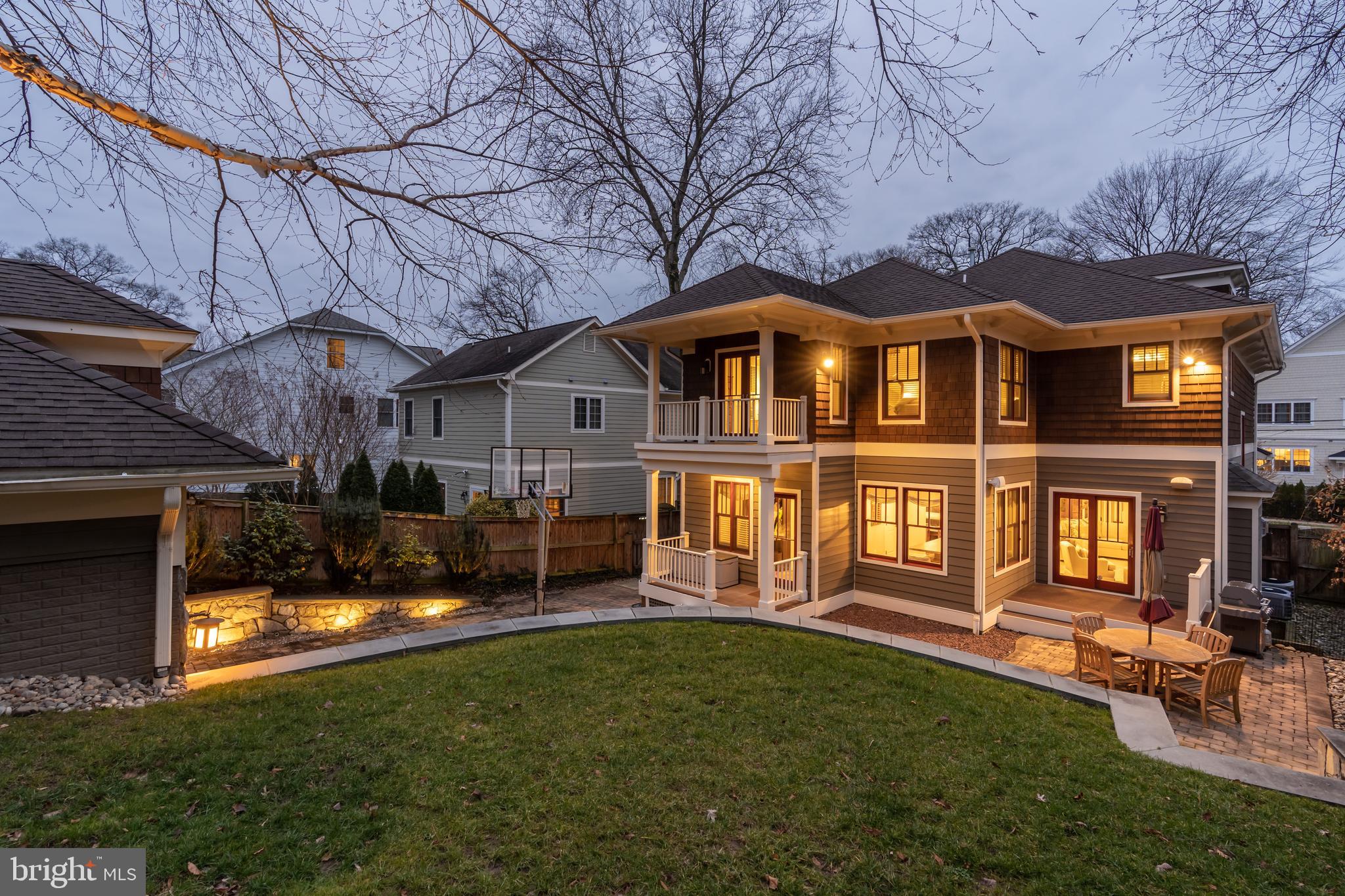 WAVERLY HILLS - Residential