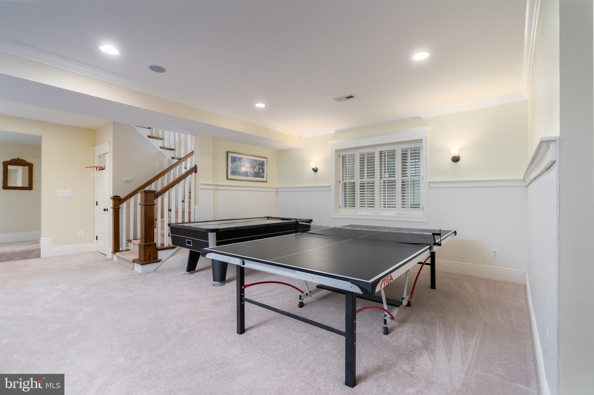 WAVERLY HILLS - Residential