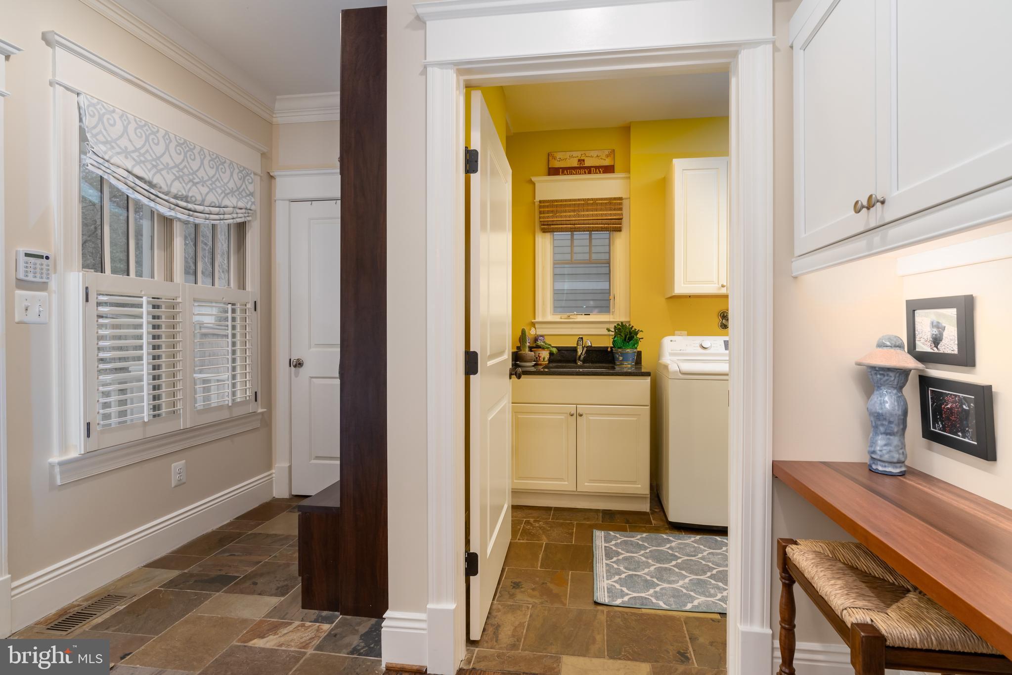 WAVERLY HILLS - Residential