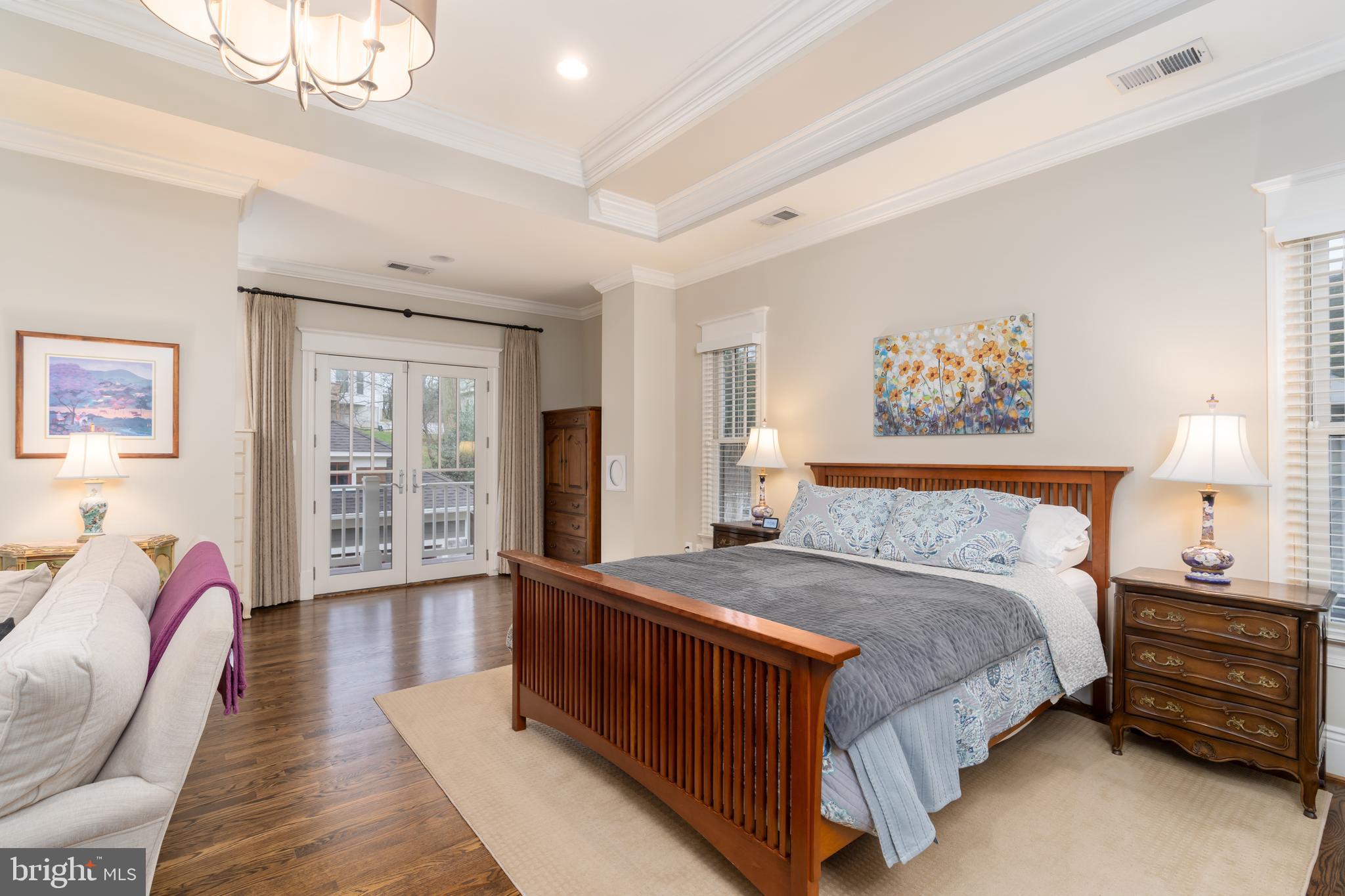 WAVERLY HILLS - Residential