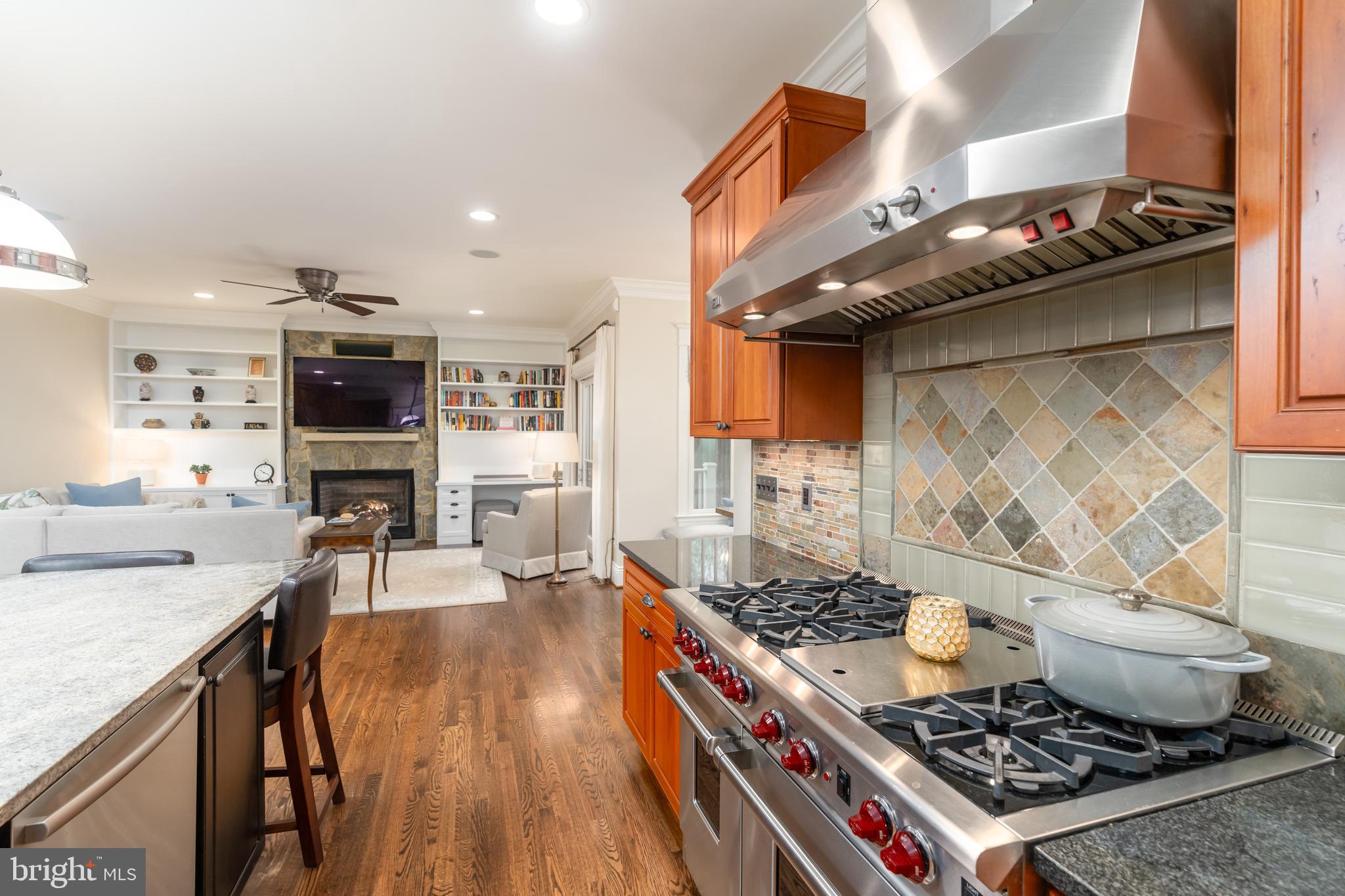 WAVERLY HILLS - Residential