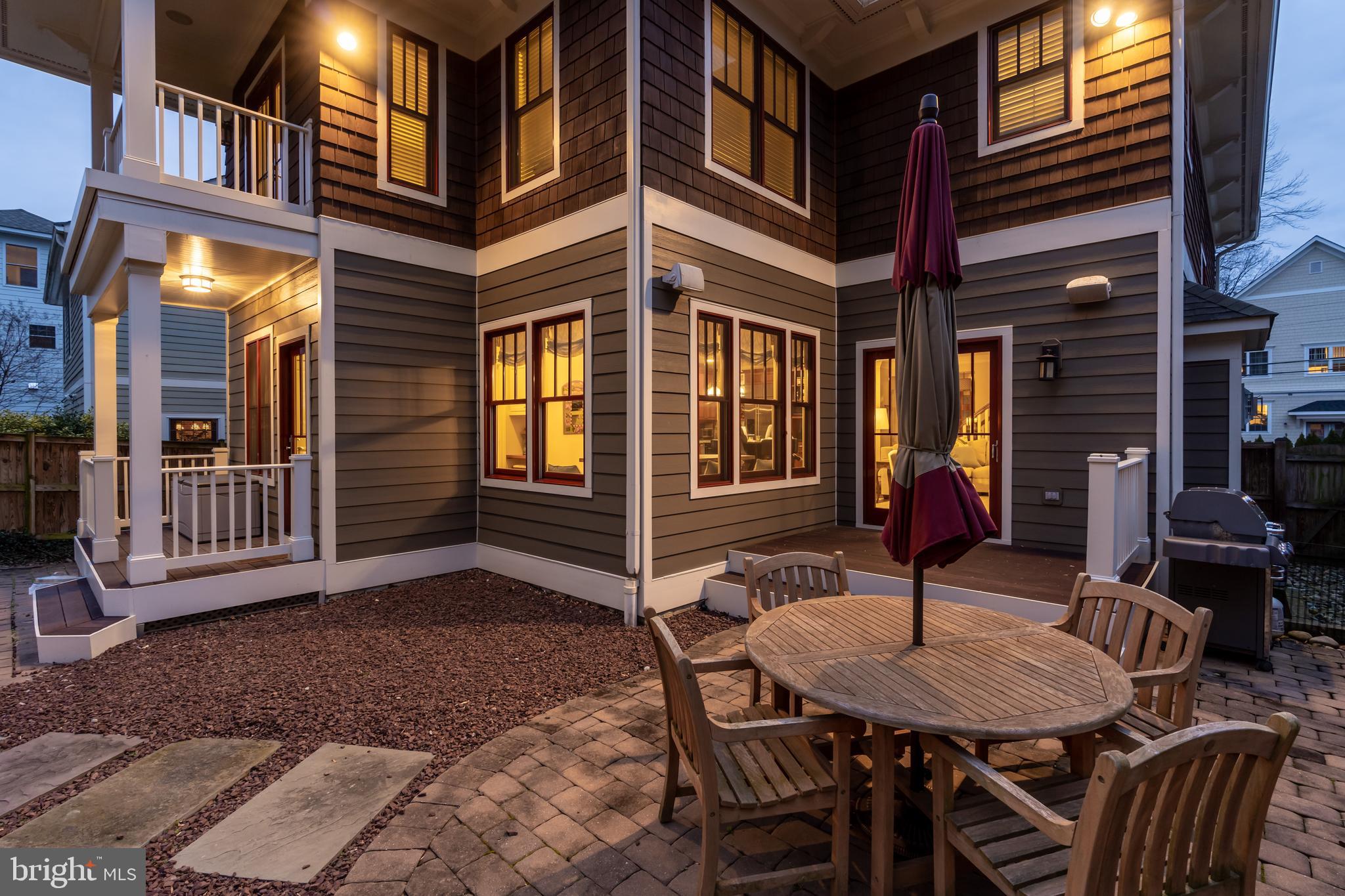 WAVERLY HILLS - Residential