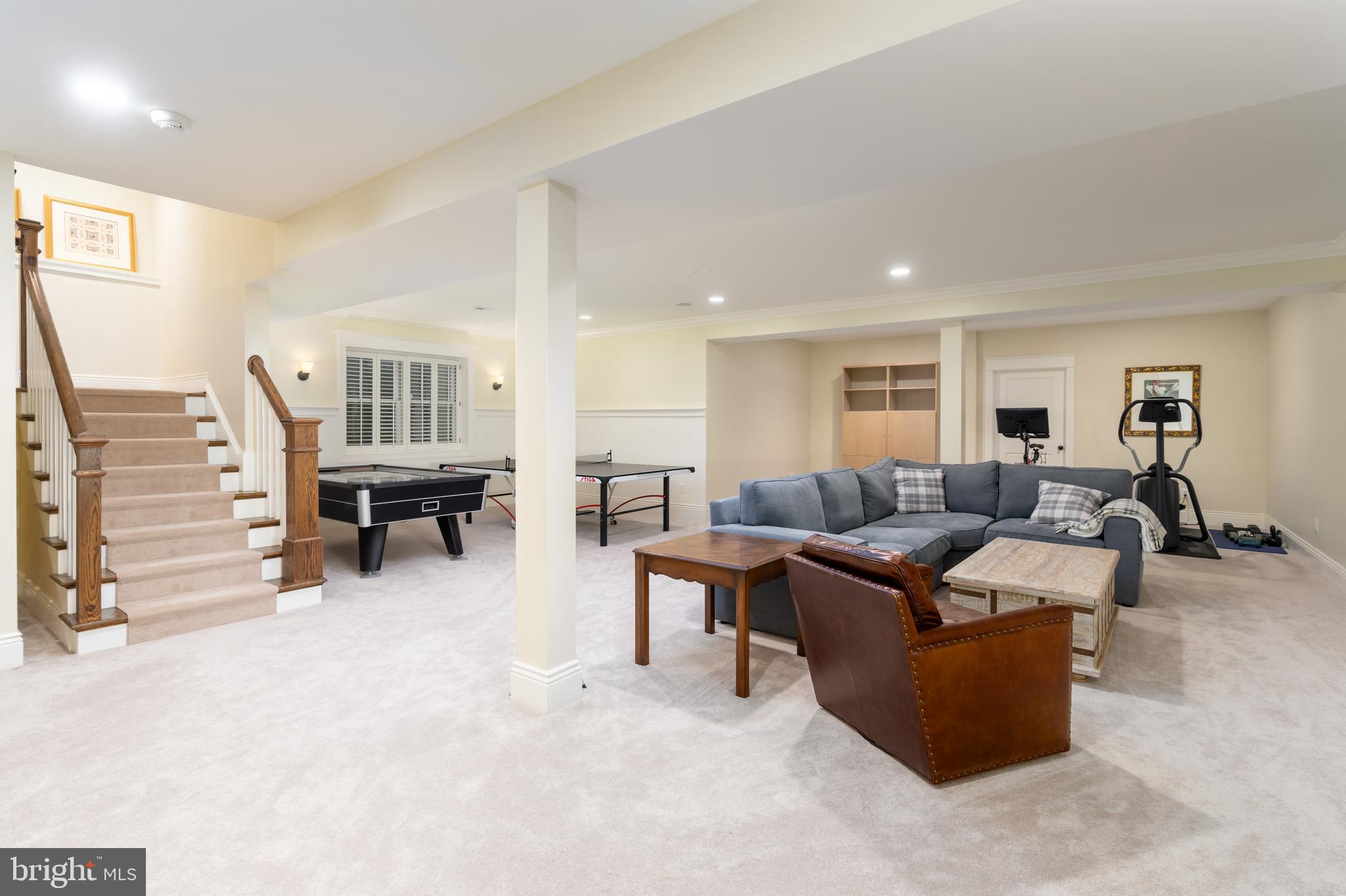 WAVERLY HILLS - Residential