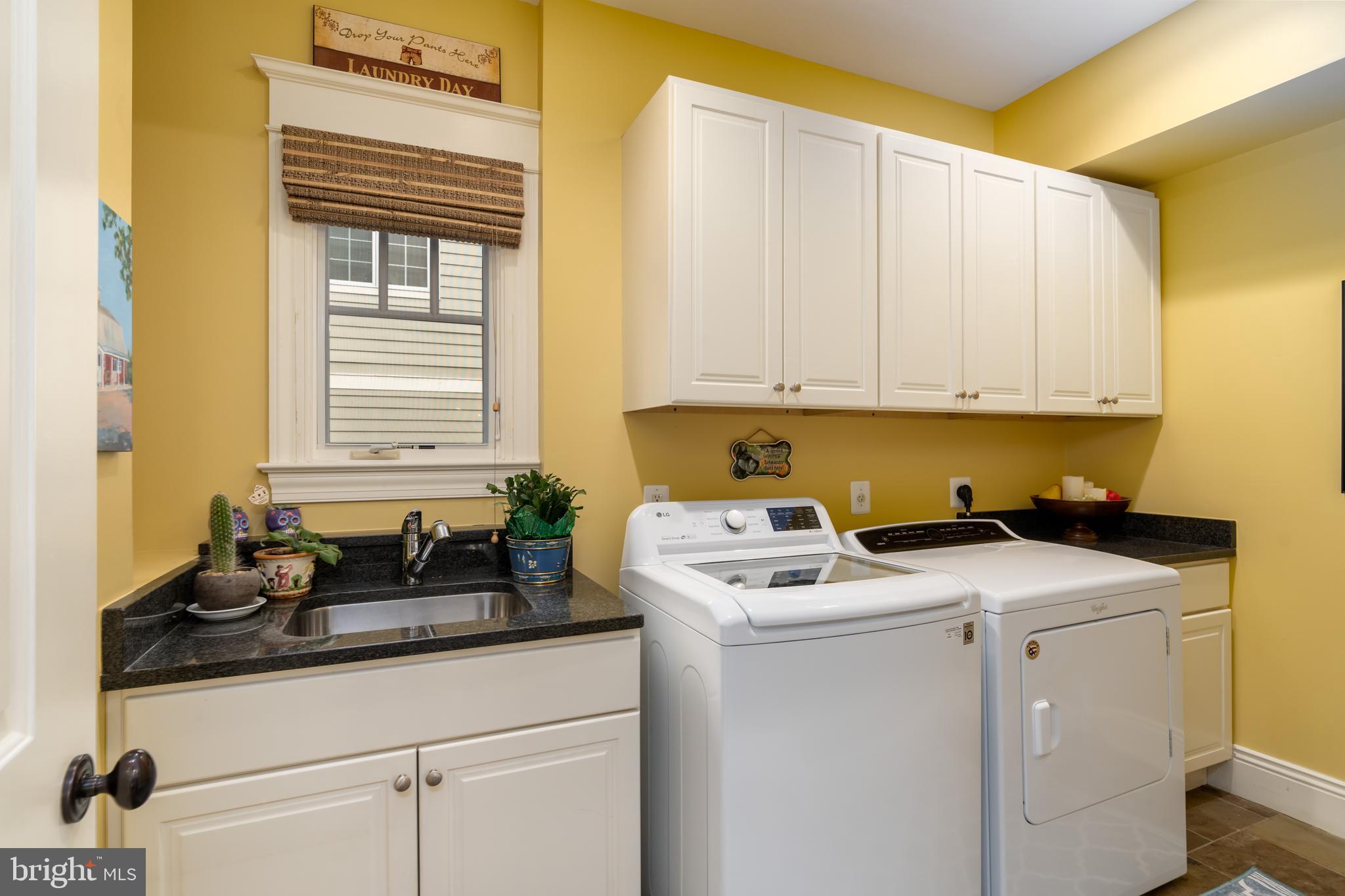 WAVERLY HILLS - Residential