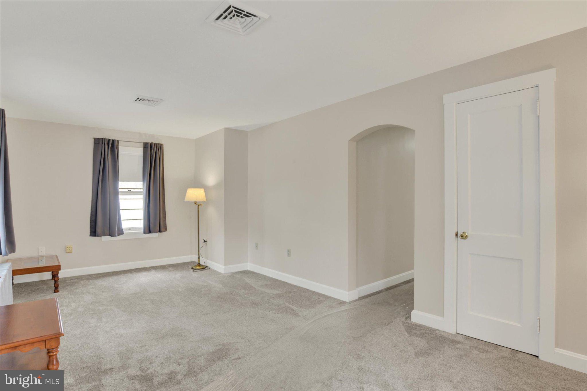 433 W KELLER STREET