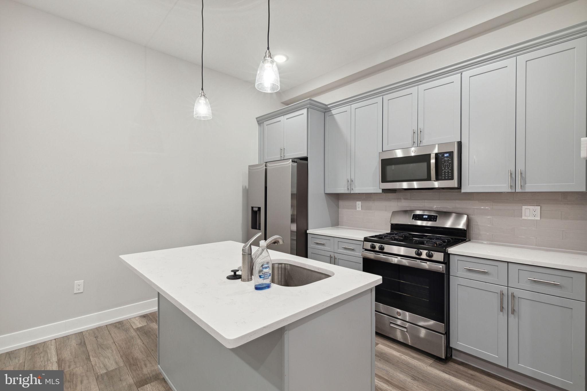 WEST KENSINGTON - Residential Income