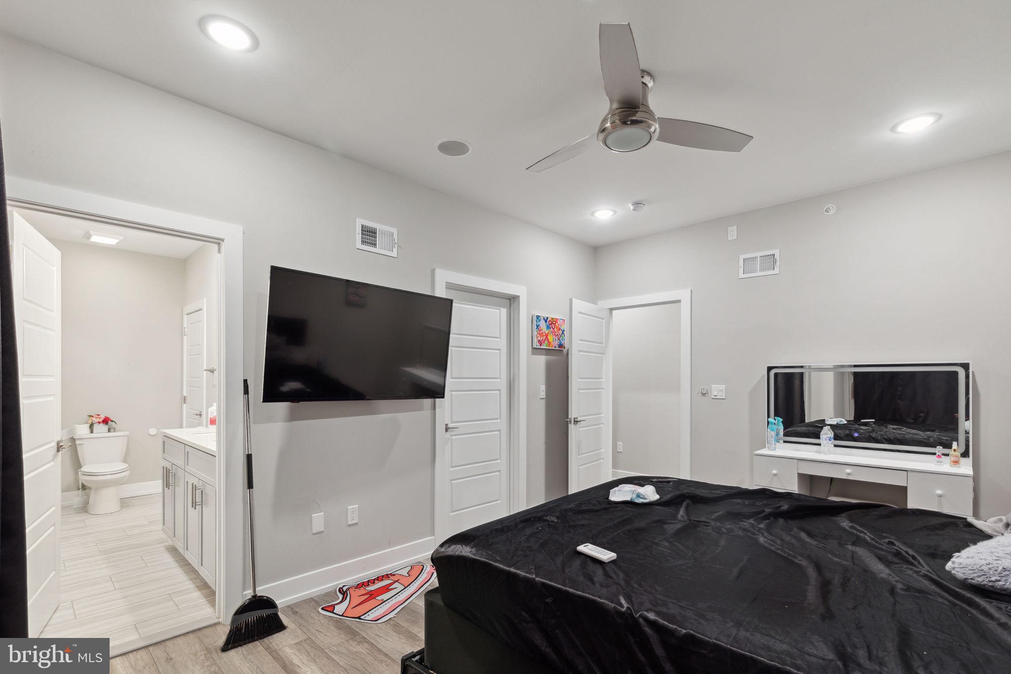 WEST KENSINGTON - Residential Income