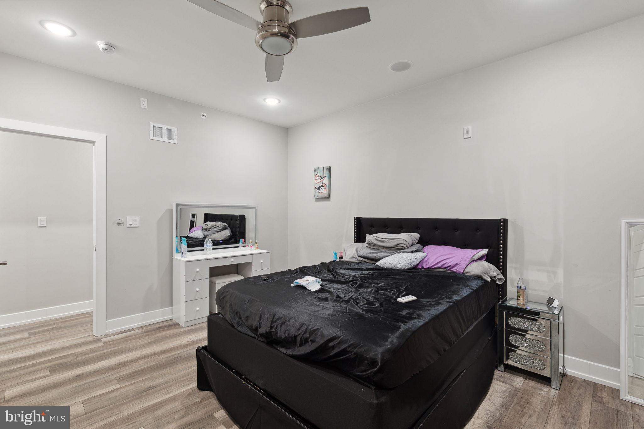 WEST KENSINGTON - Residential Income