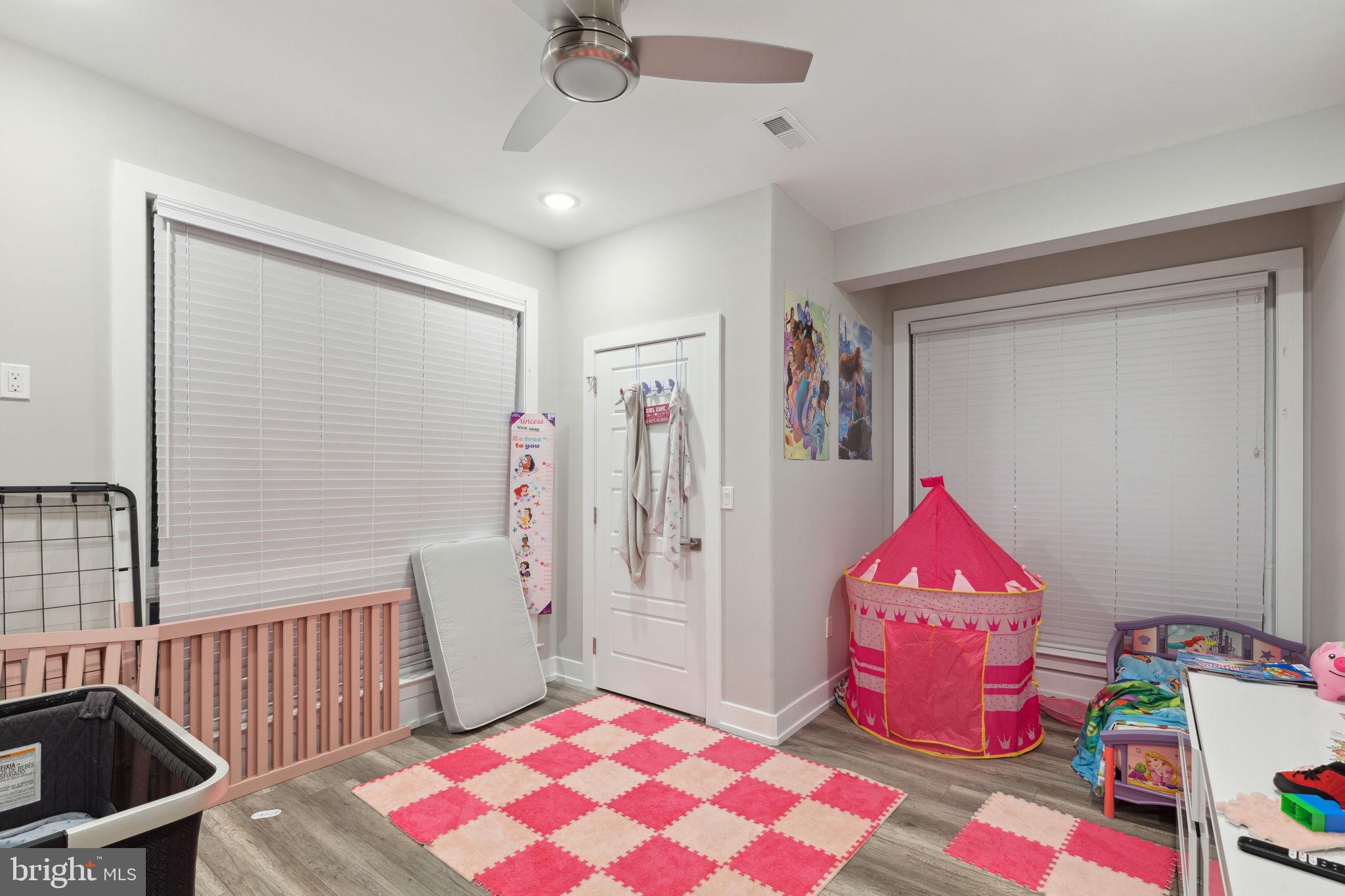 WEST KENSINGTON - Residential Income