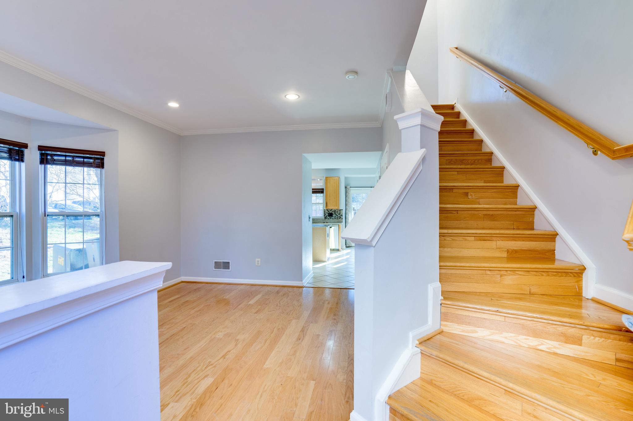 4242 WHEELED CAISSON SQUARE