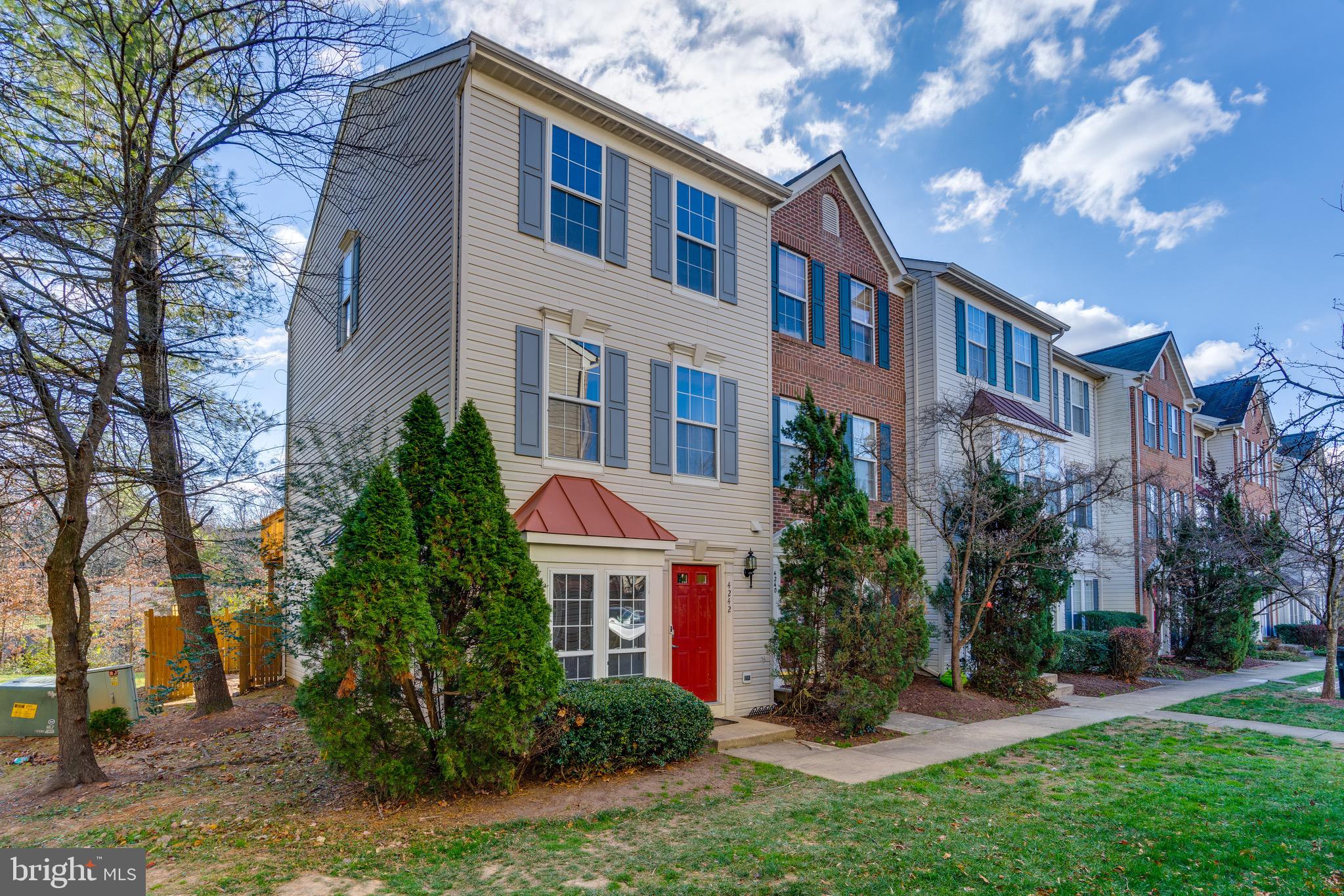 4242 WHEELED CAISSON SQUARE