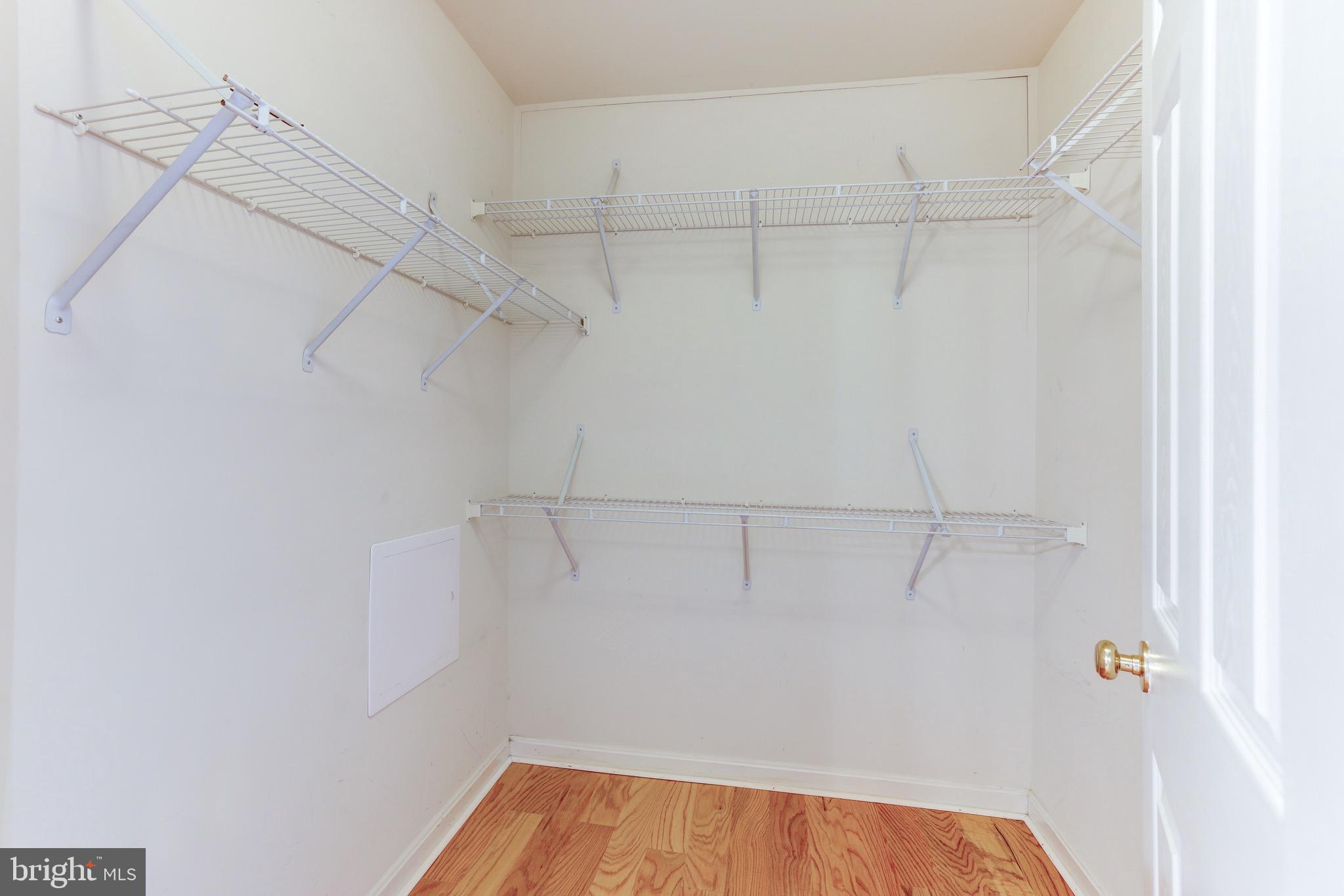 COURTLANDS AT CASCADES - Residential