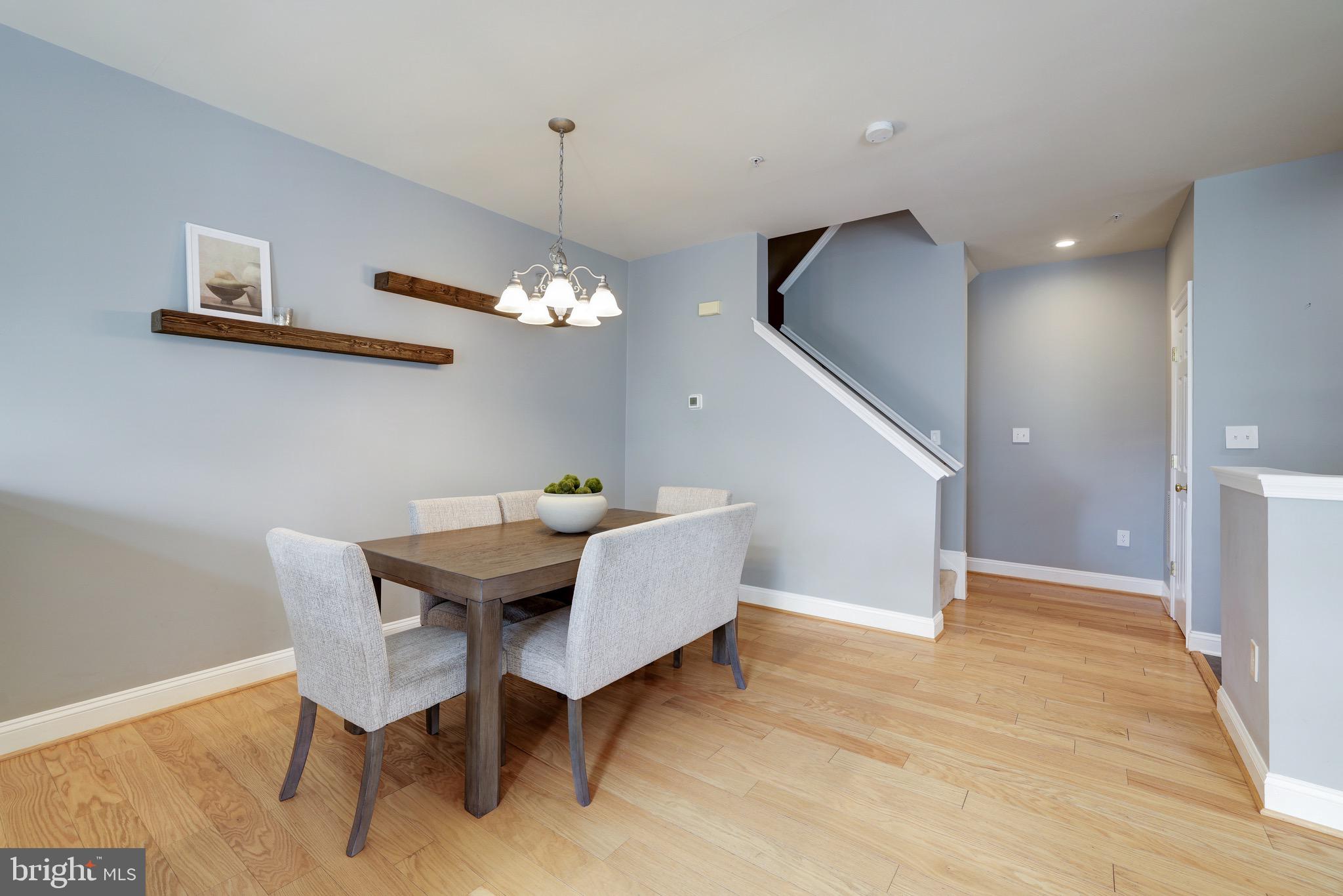 COURTLANDS AT CASCADES - Residential