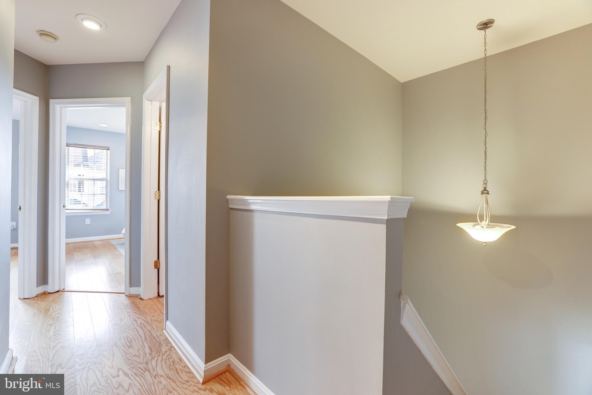 COURTLANDS AT CASCADES - Residential