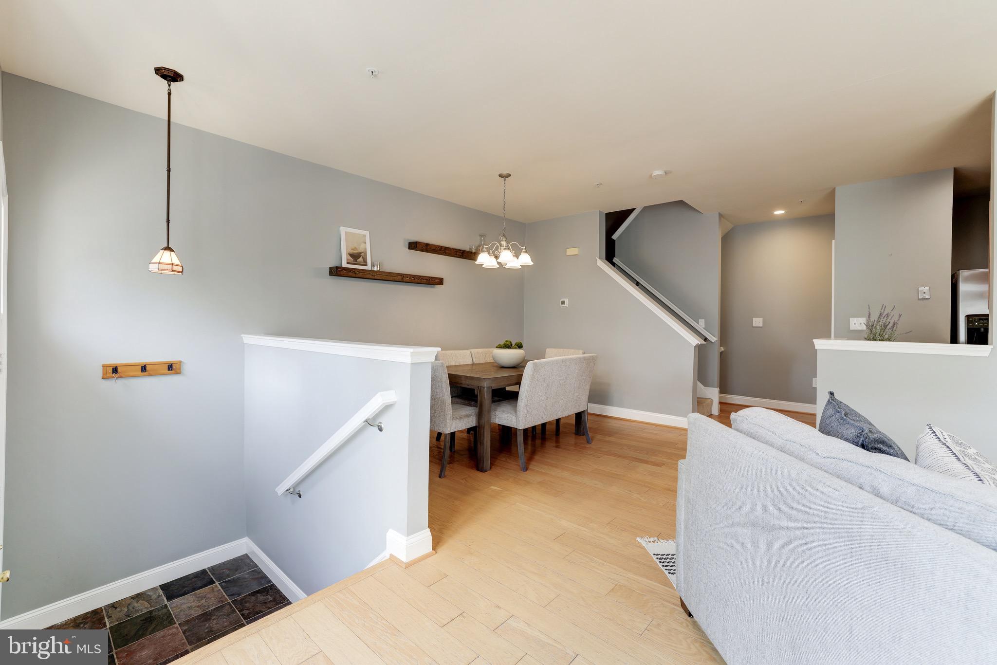 COURTLANDS AT CASCADES - Residential