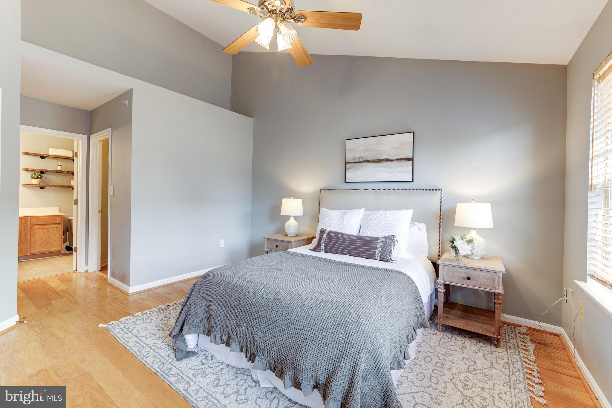 COURTLANDS AT CASCADES - Residential