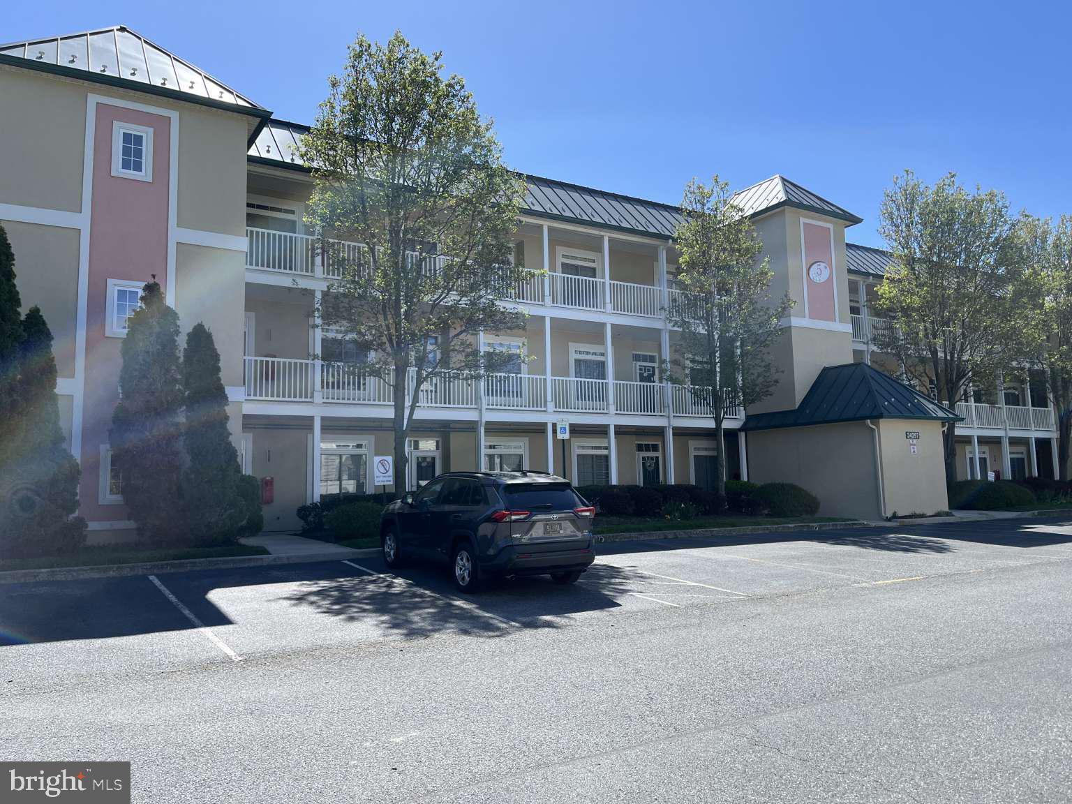34297 SUMMERLYN DRIVE 502