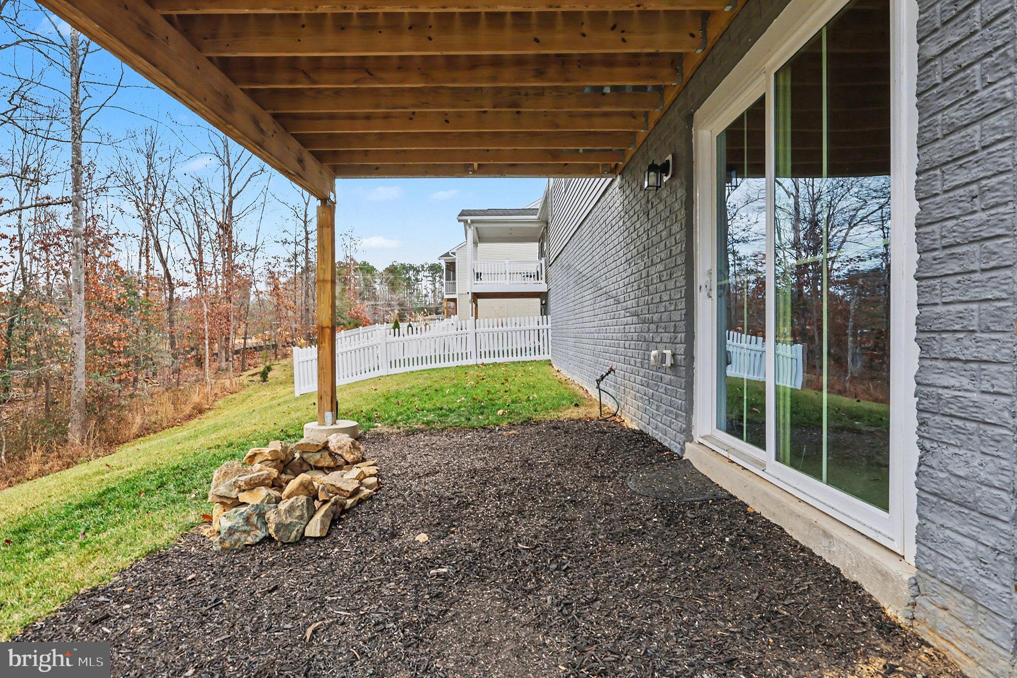 TWIN LAKE VILLAS - Residential