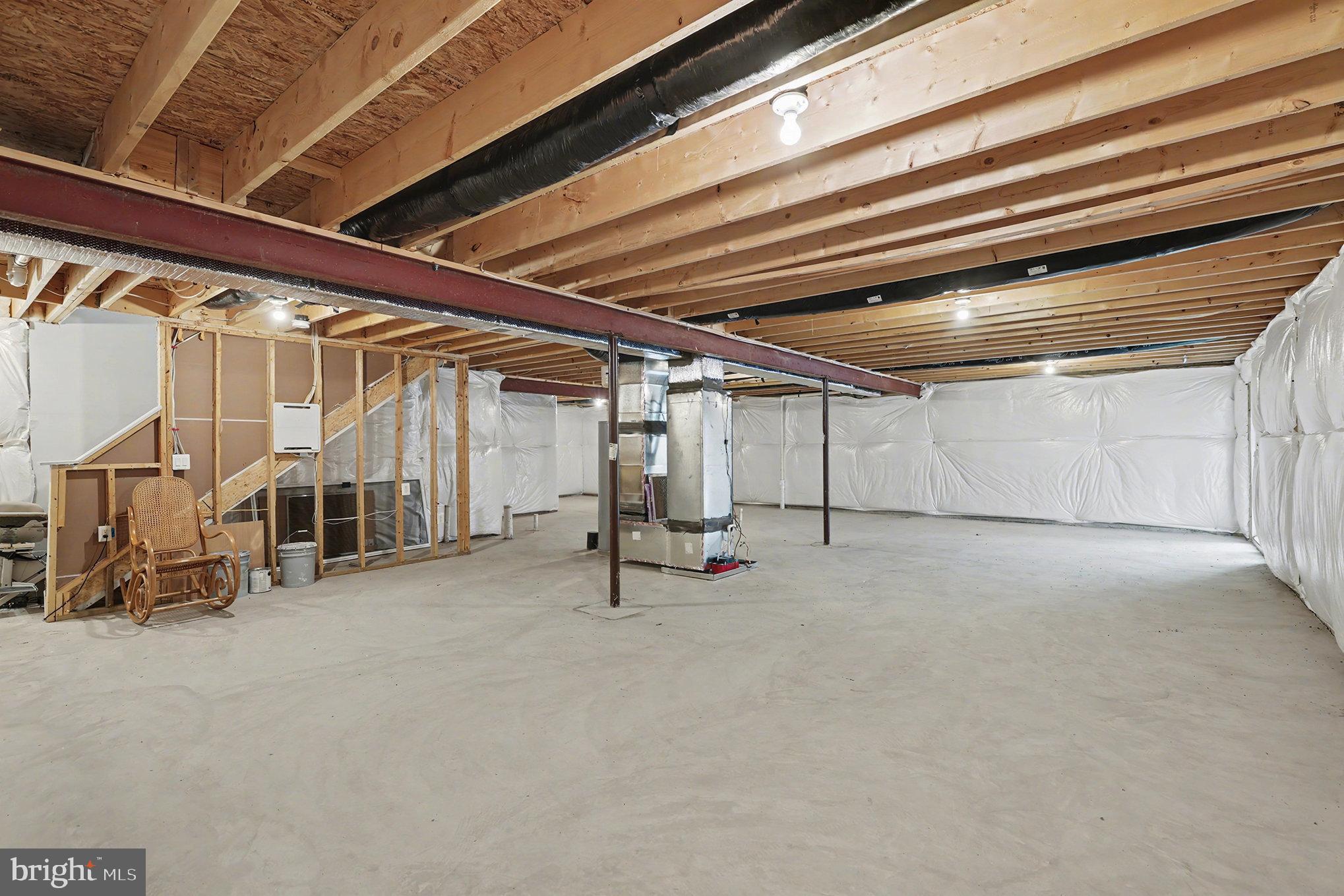 TWIN LAKE VILLAS - Residential