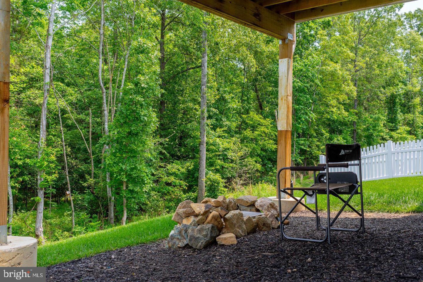 TWIN LAKE VILLAS - Residential