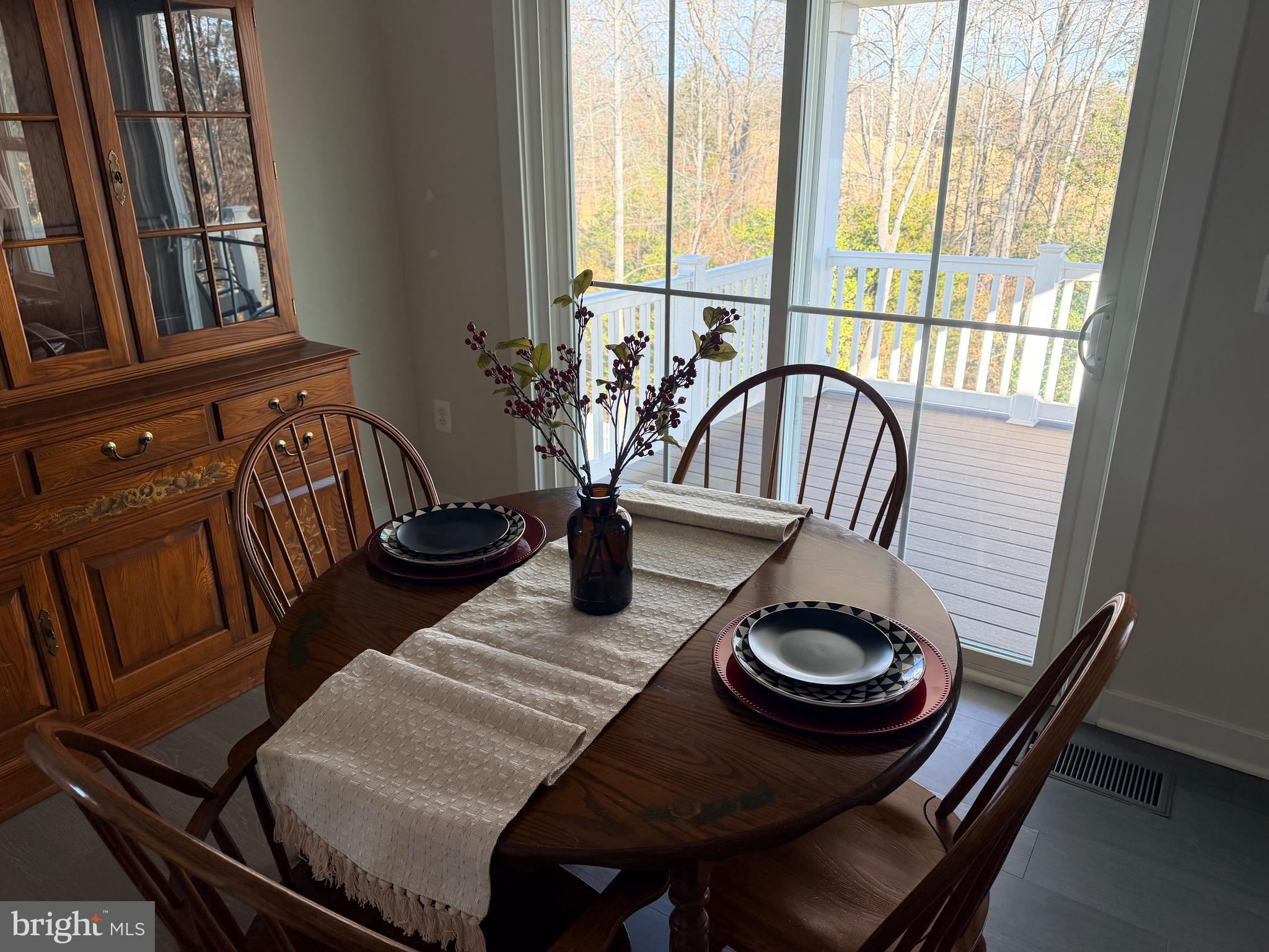 TWIN LAKE VILLAS - Residential