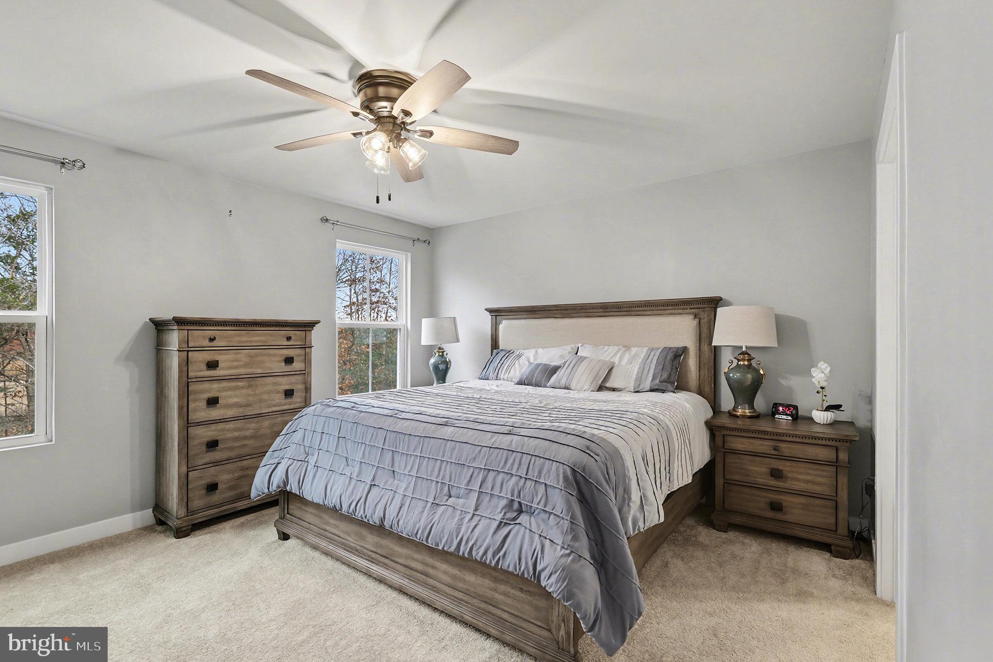 TWIN LAKE VILLAS - Residential