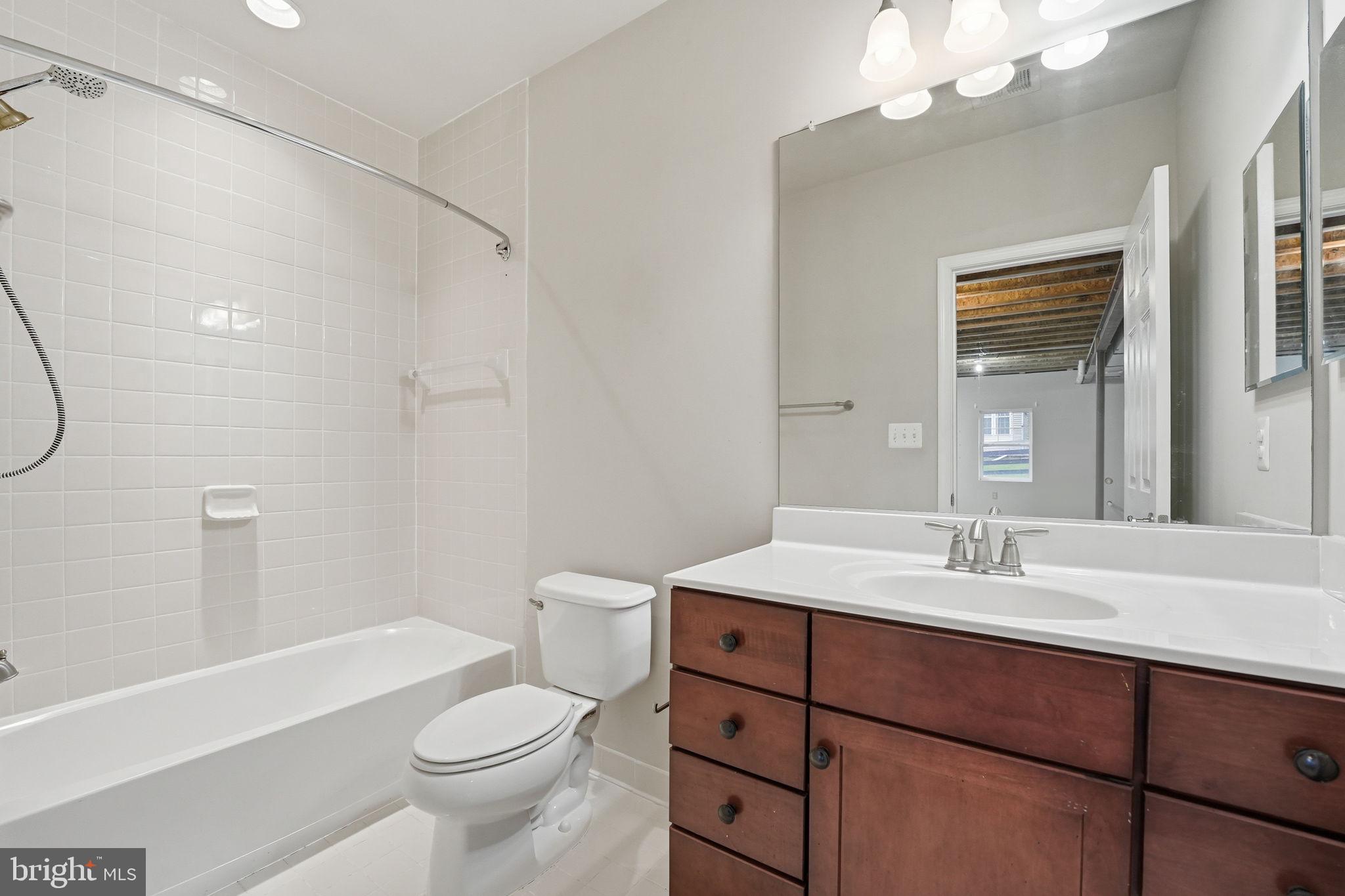 EVERGREEN MEADOWS - Residential