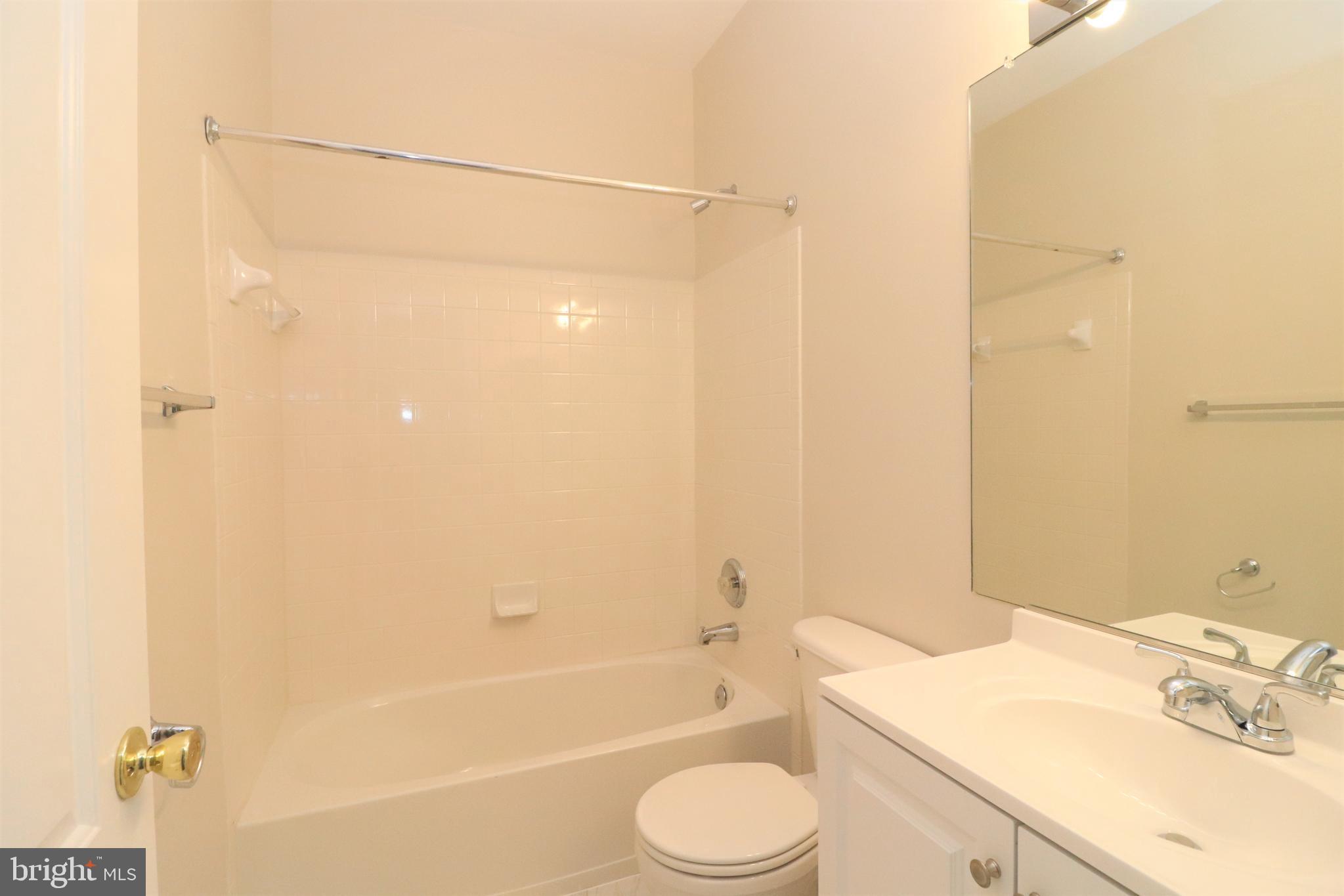 DEERFIELD RIDGE - Residential Lease