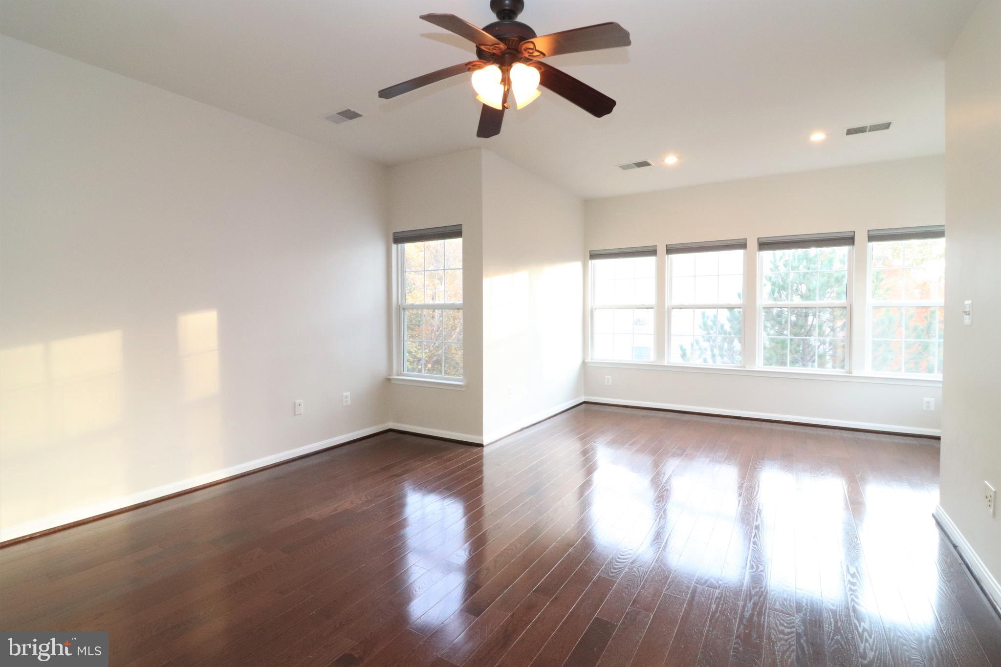 DEERFIELD RIDGE - Residential Lease