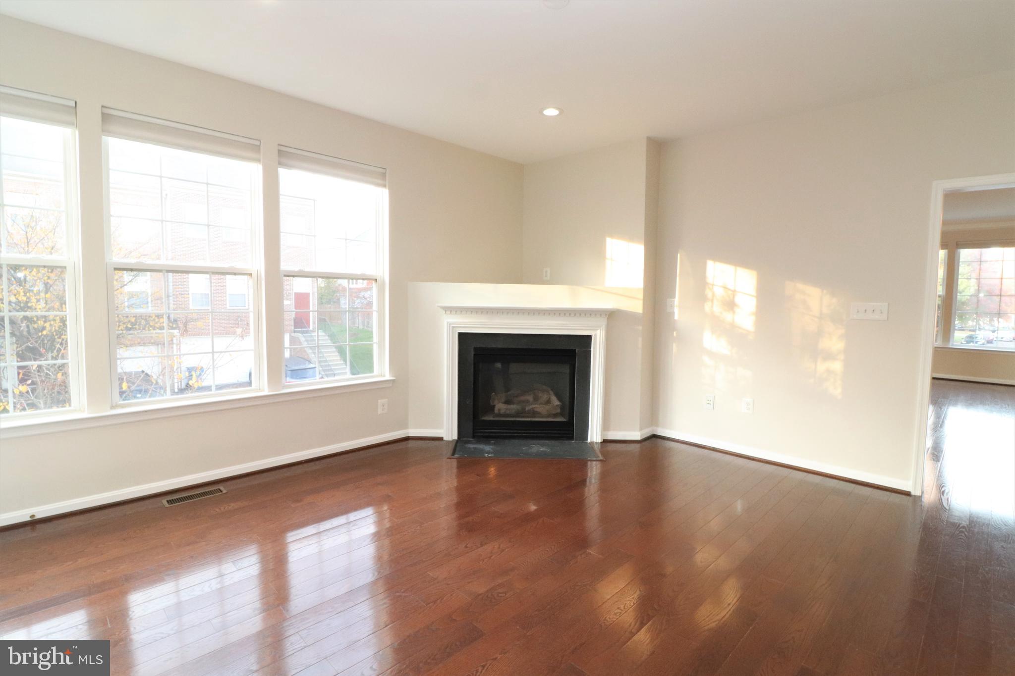 DEERFIELD RIDGE - Residential Lease