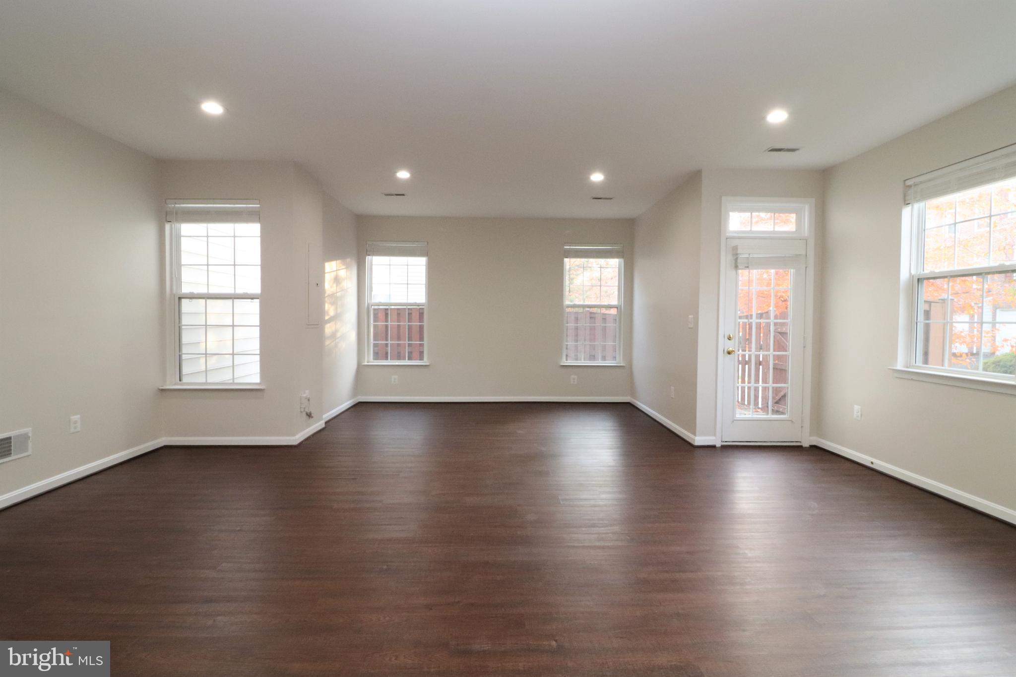 DEERFIELD RIDGE - Residential Lease