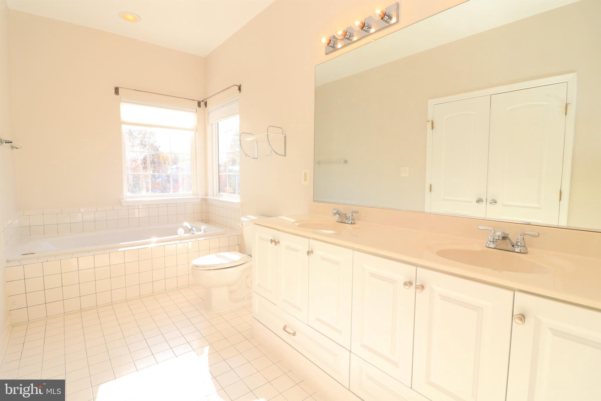 DEERFIELD RIDGE - Residential Lease